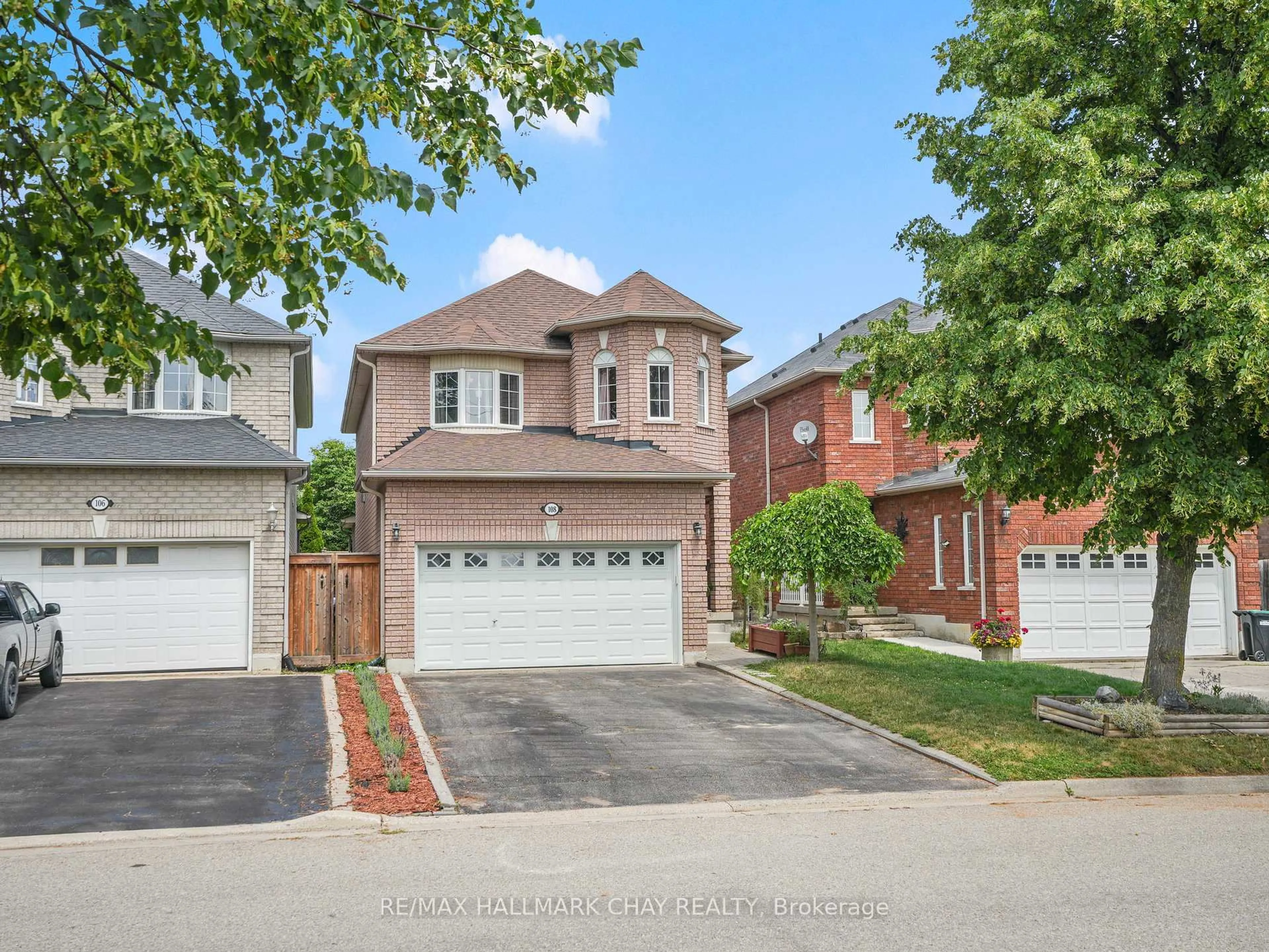 Home with brick exterior material, street for 108 Henderson Cres, New Tecumseth Ontario L9R 1Y5