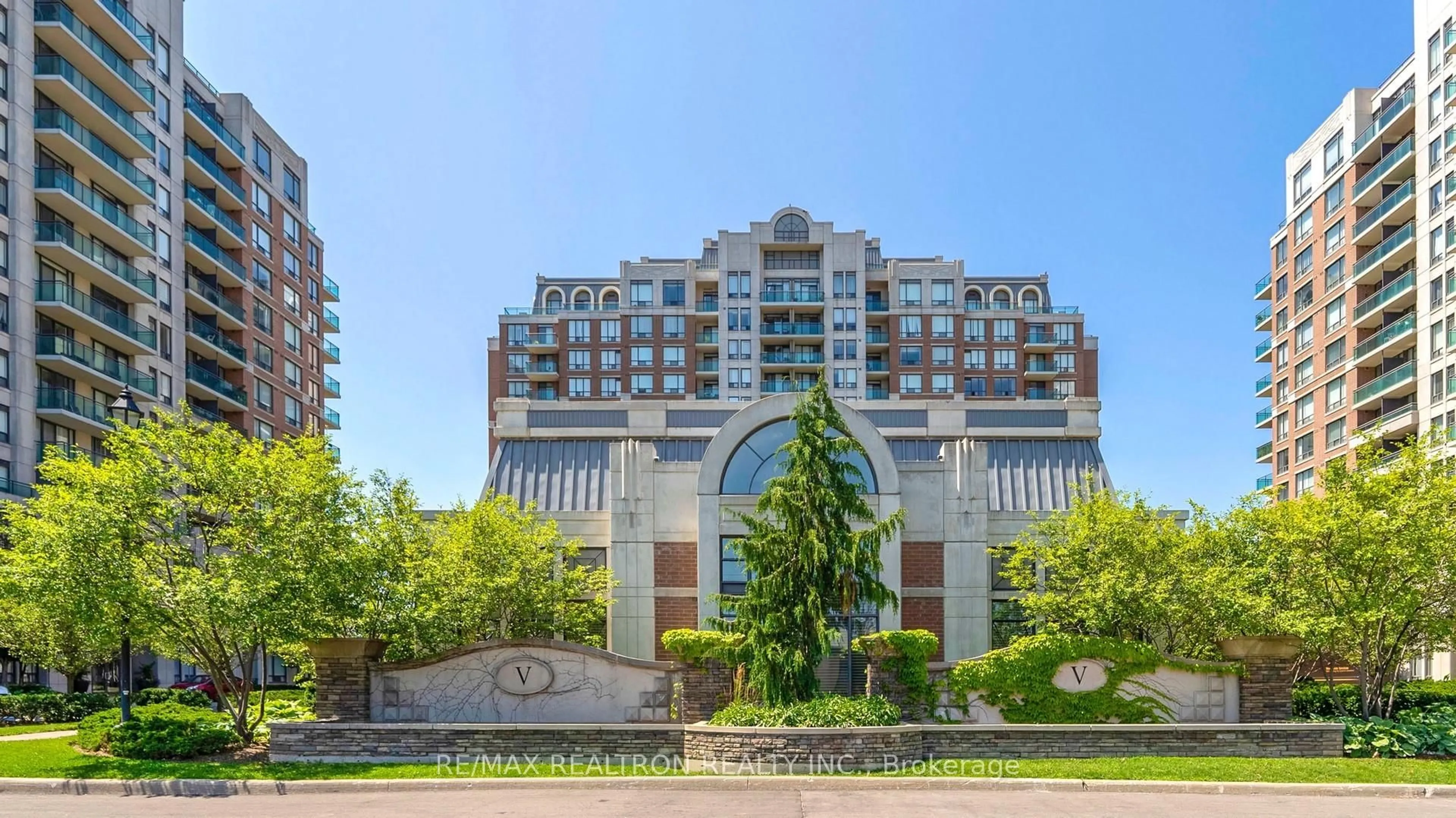 Unknown for 330 Red Maple Rd #103, Richmond Hill Ontario L4C 0T6