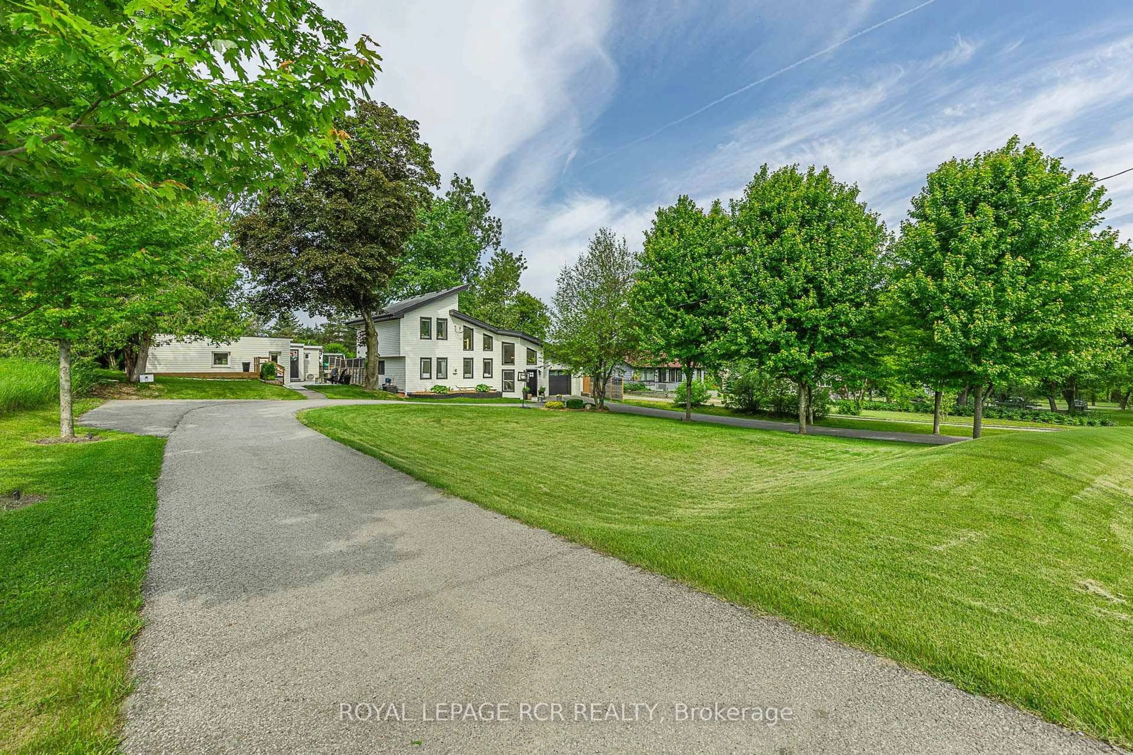A pic from outside/outdoor area/front of a property/back of a property/a pic from drone, unknown for 5490 Hwy 47, Uxbridge Ontario L9P 1R1