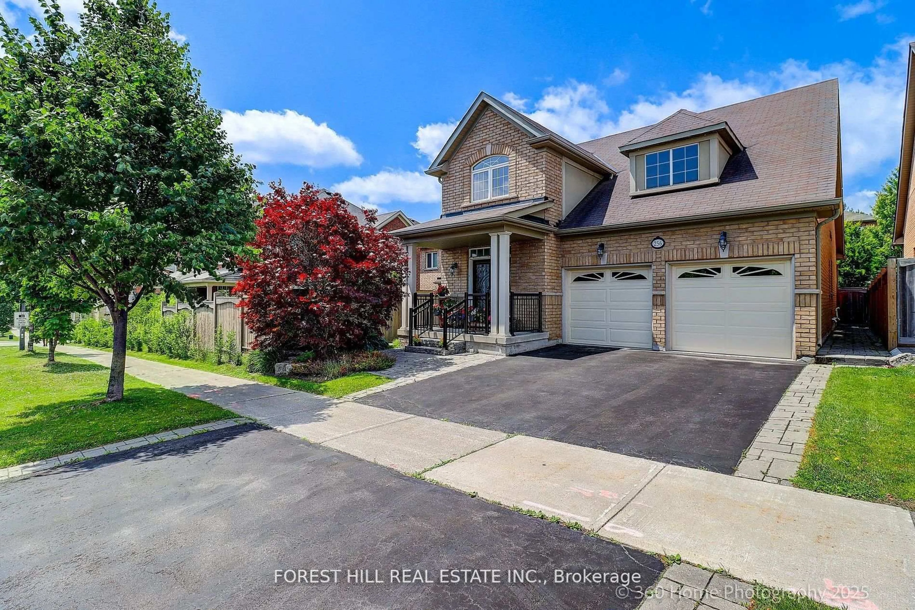 A pic from outside/outdoor area/front of a property/back of a property/a pic from drone, street for 256 Peter Rupert Ave, Vaughan Ontario L5A 4L3