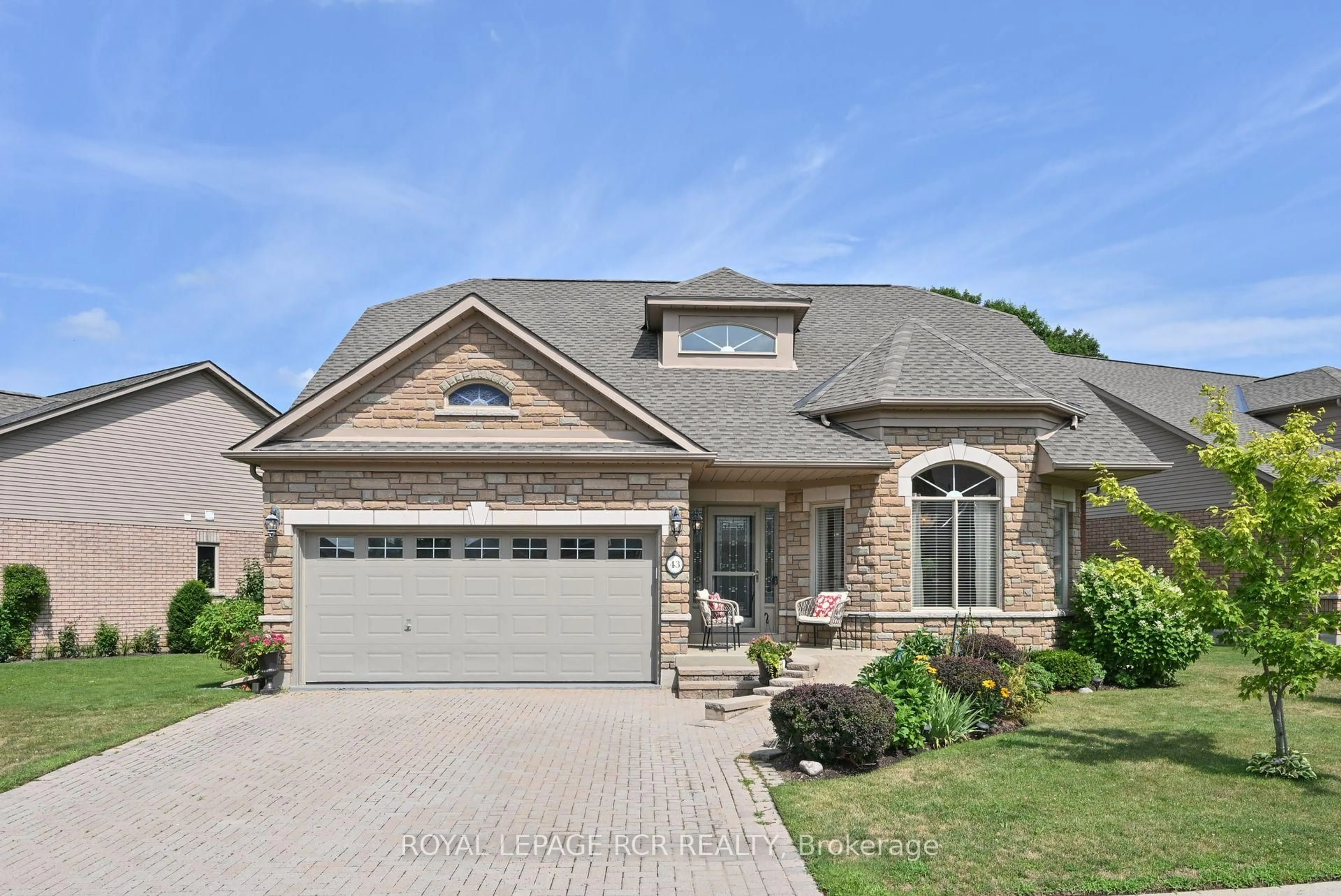 Home with brick exterior material, street for 43 Bella Vista Tr, New Tecumseth Ontario L9R 2C7