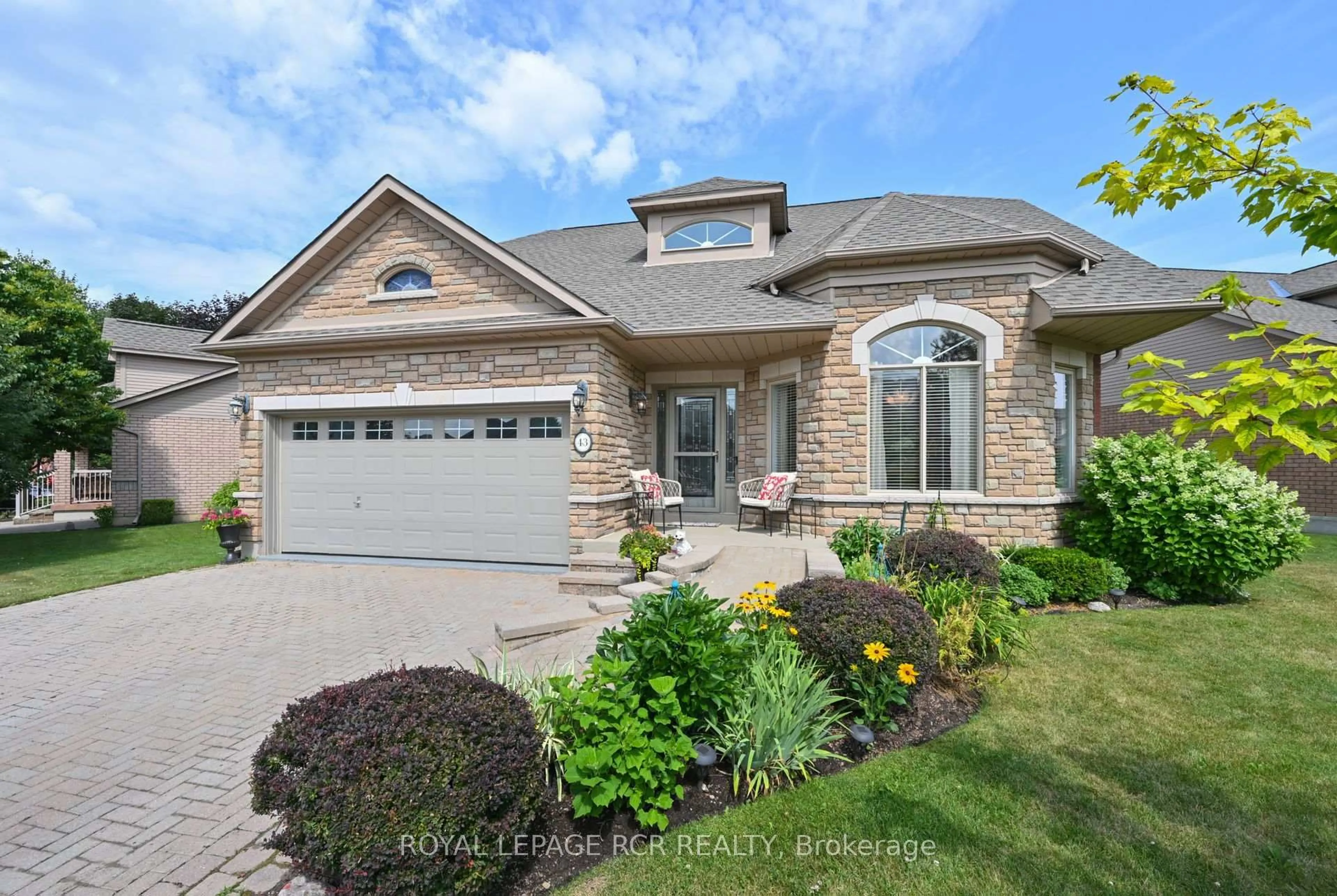 Home with brick exterior material, street for 43 Bella Vista Tr, New Tecumseth Ontario L9R 2C7