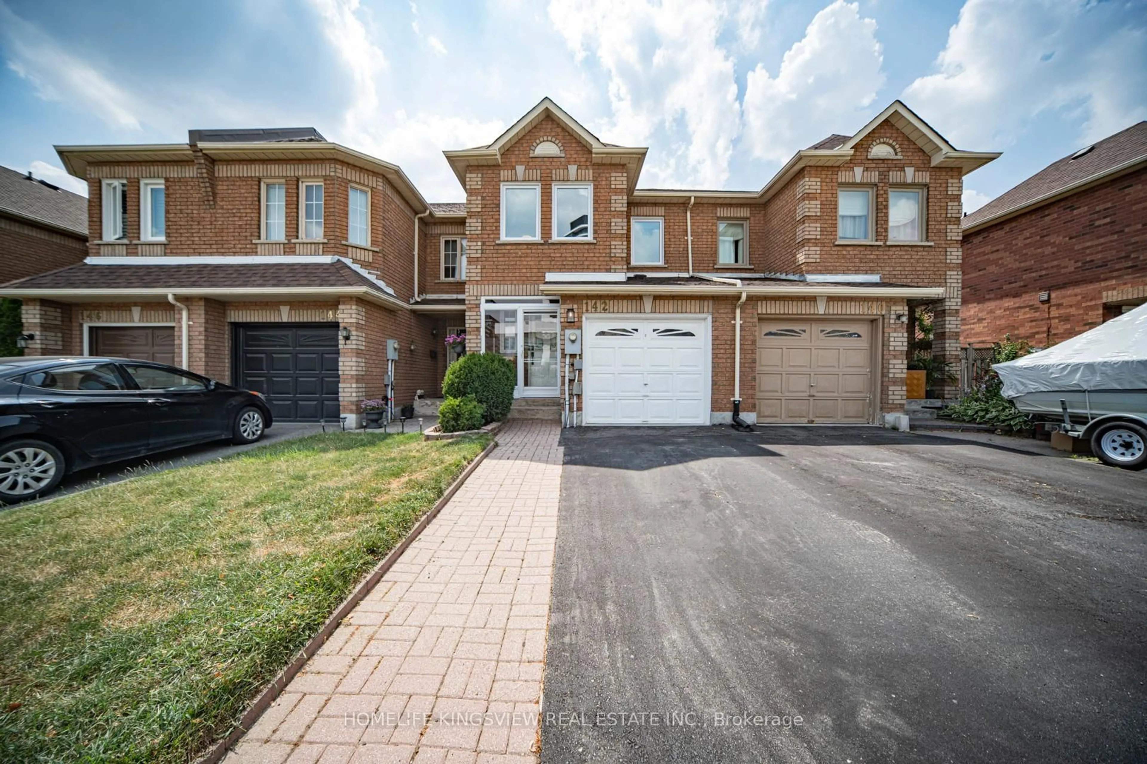 Home with brick exterior material, street for 142 Lindenshire Ave, Vaughan Ontario L6A 2N5