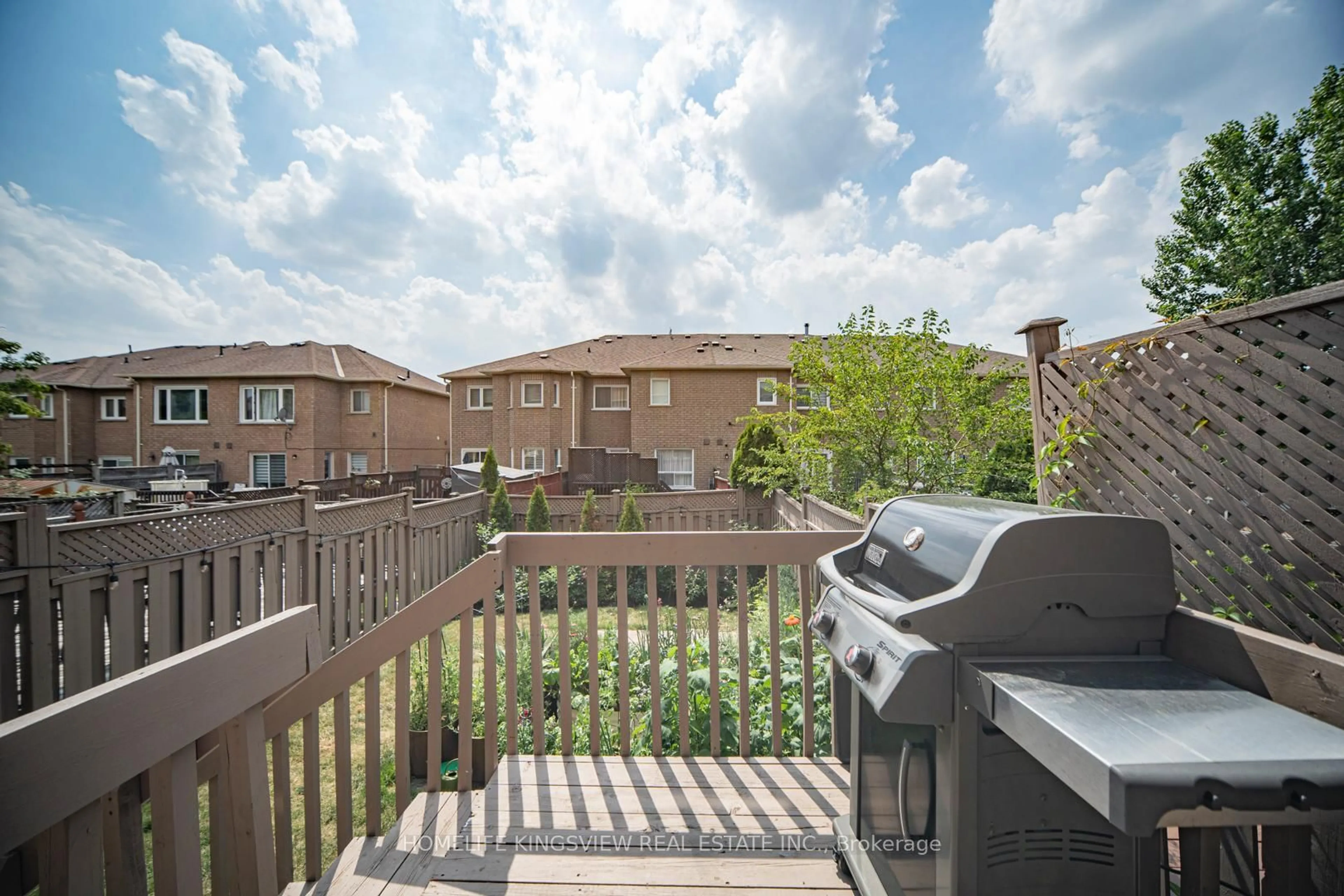 Patio, city buildings view from balcony for 142 Lindenshire Ave, Vaughan Ontario L6A 2N5