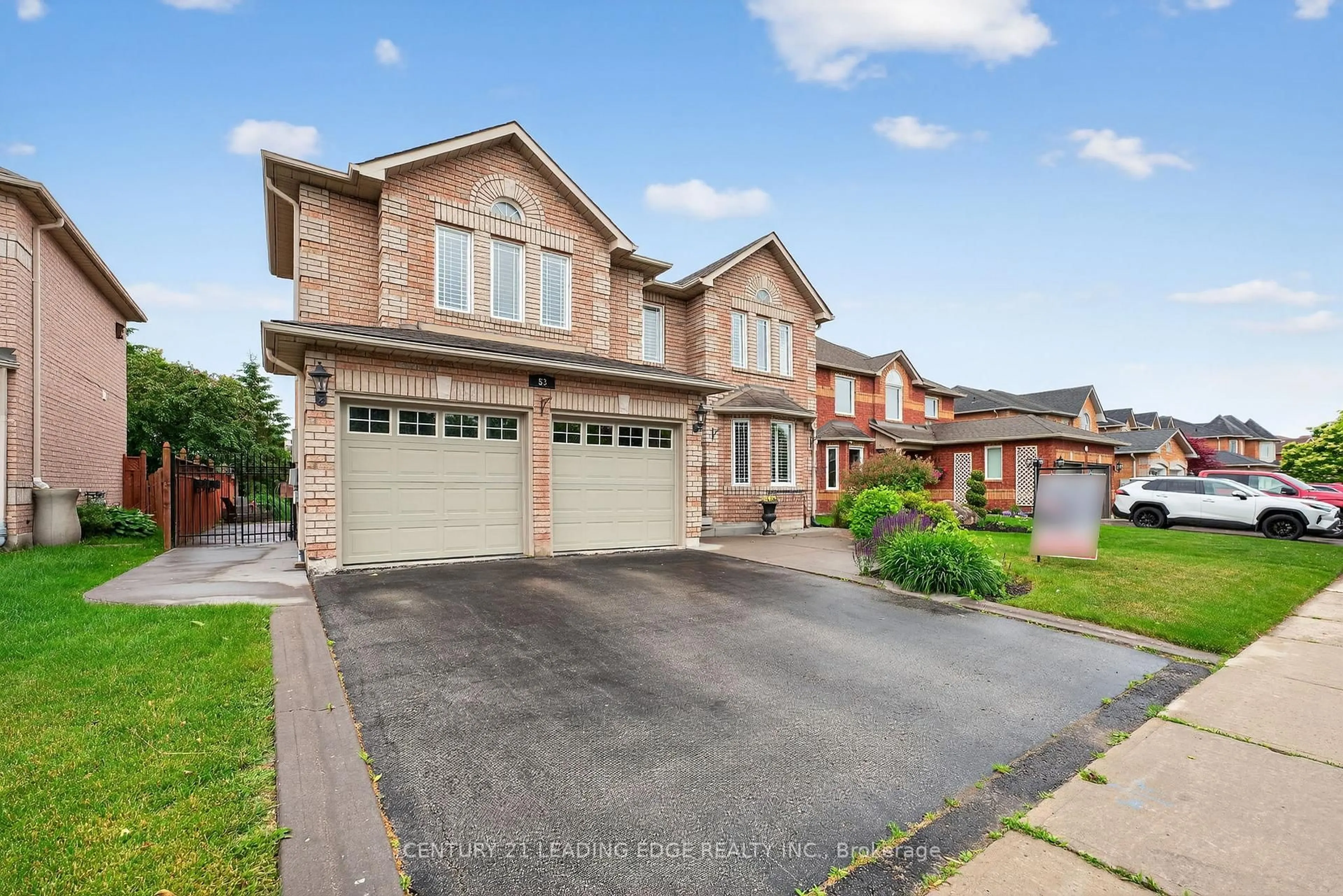 Home with brick exterior material, street for 53 Fairwood Dr, Georgina Ontario L4P 3S2