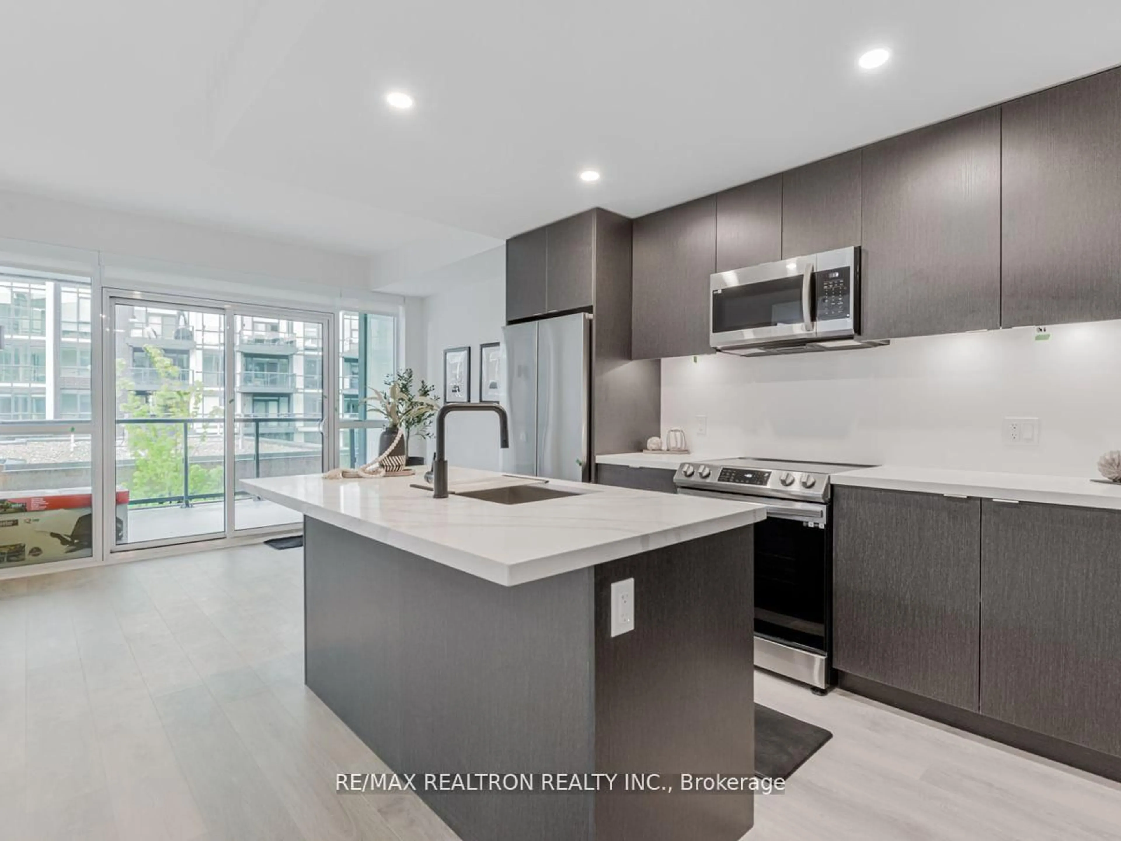 Open concept kitchen, unknown for 415 Sea Ray Ave #229, Innisfil Ontario L9S 0N9