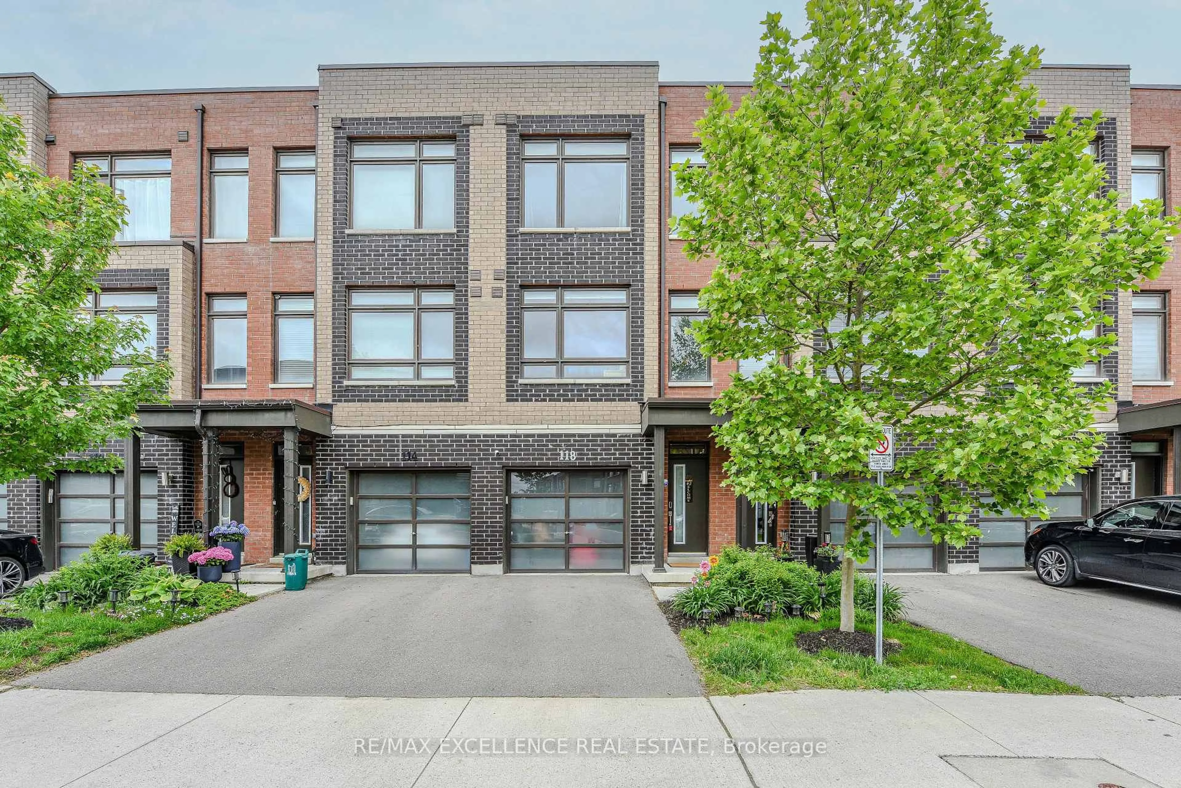 Home with brick exterior material, street for 118 Dalhousie St, Vaughan Ontario L4L 0L7