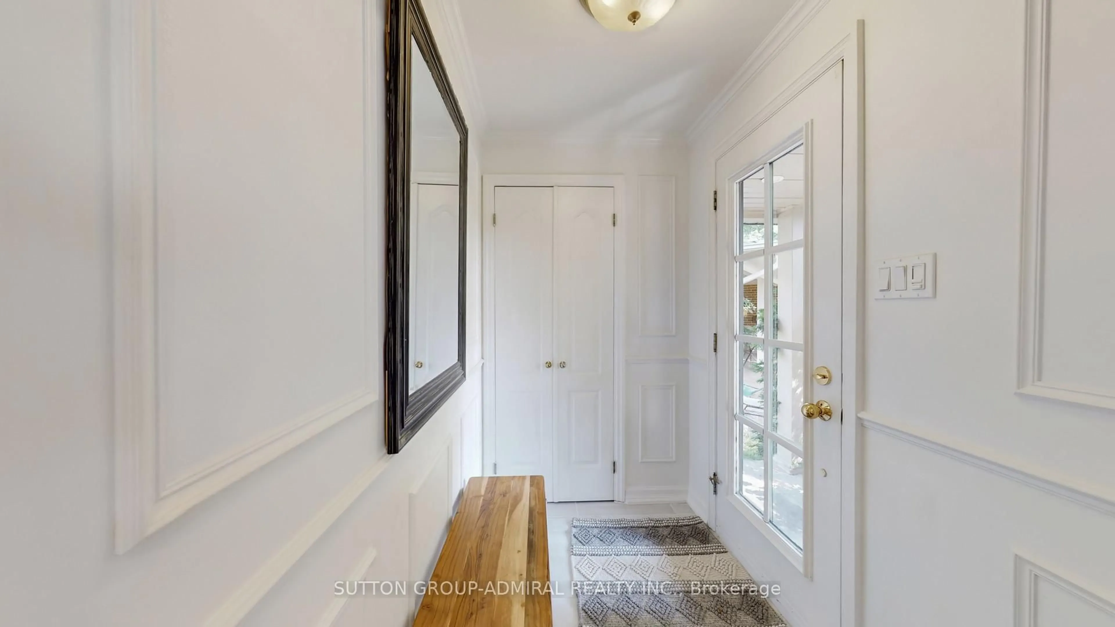 Indoor entryway for 38 Blue Spruce Lane, Markham Ontario L3T 3W9