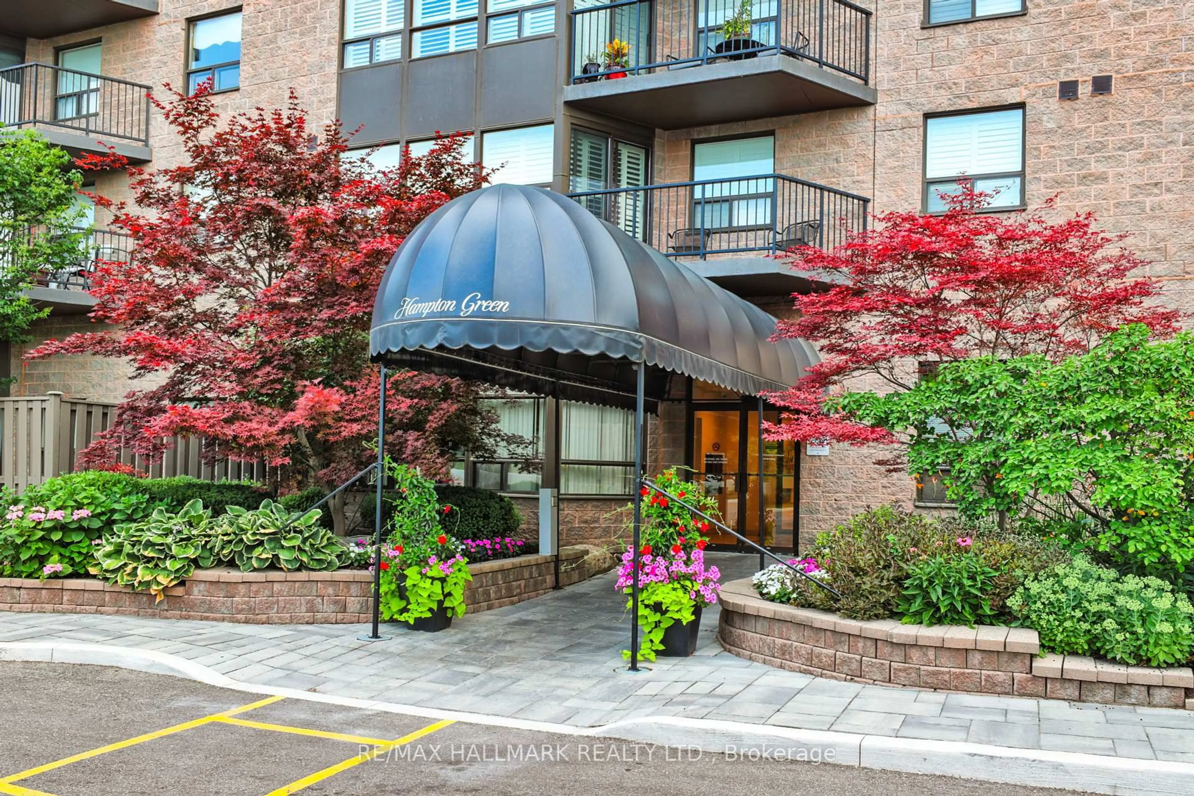 Indoor foyer for 2 Raymerville Dr #305, Markham Ontario L3P 7N7