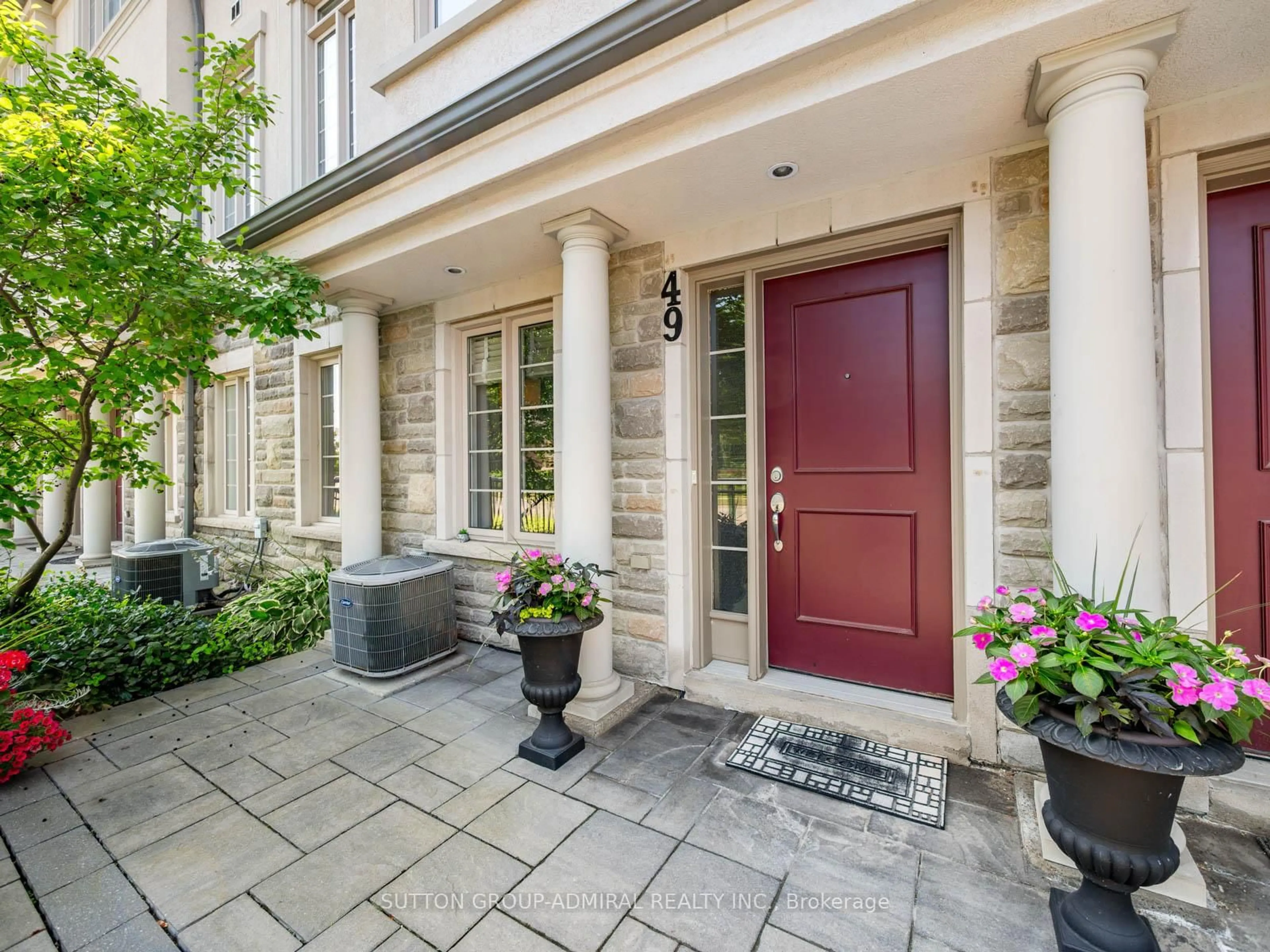 Indoor entryway for 49 Beverley Glen Blvd, Vaughan Ontario L4J 0G8