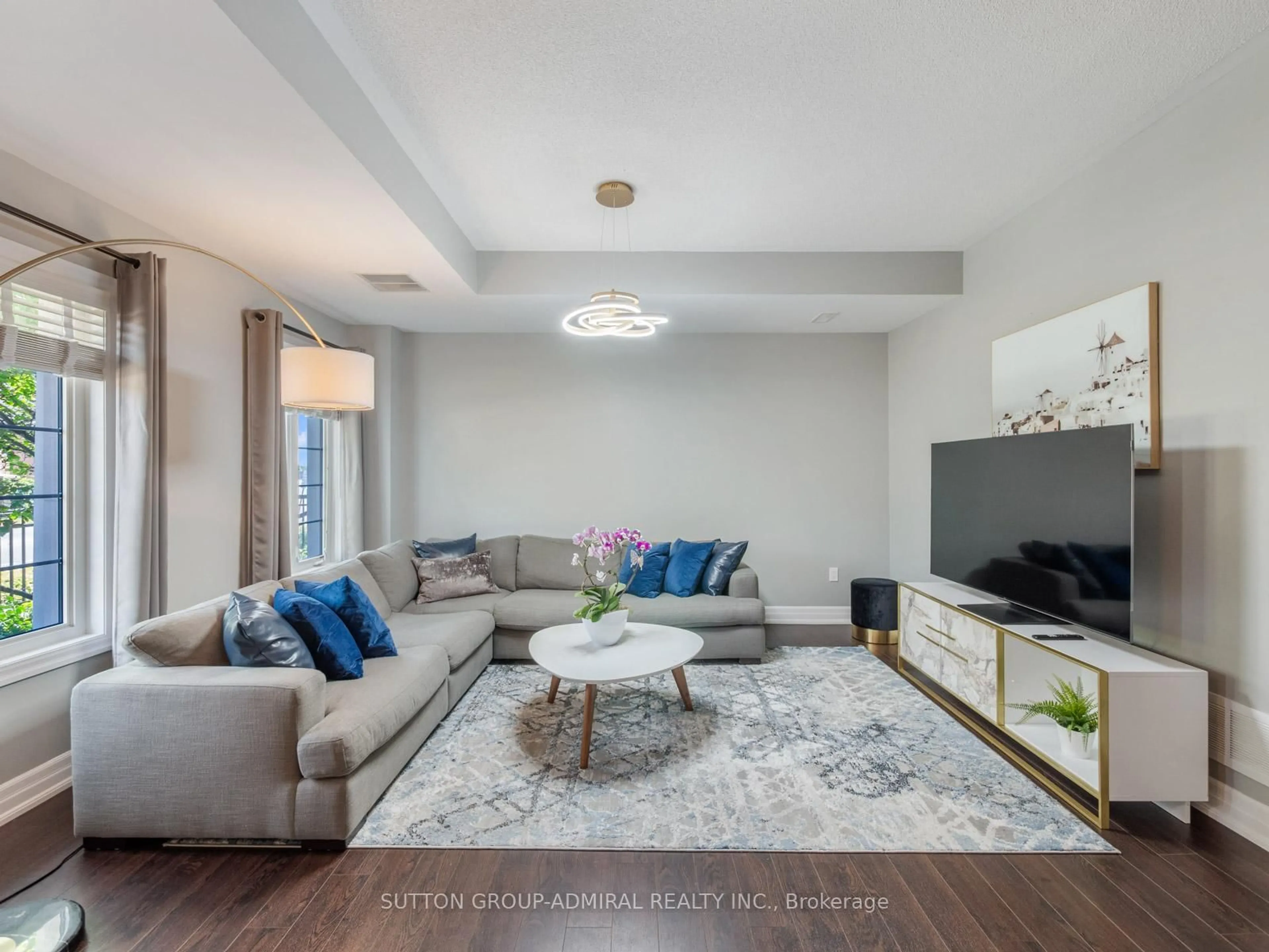 Living room with furniture, unknown for 49 Beverley Glen Blvd, Vaughan Ontario L4J 0G8