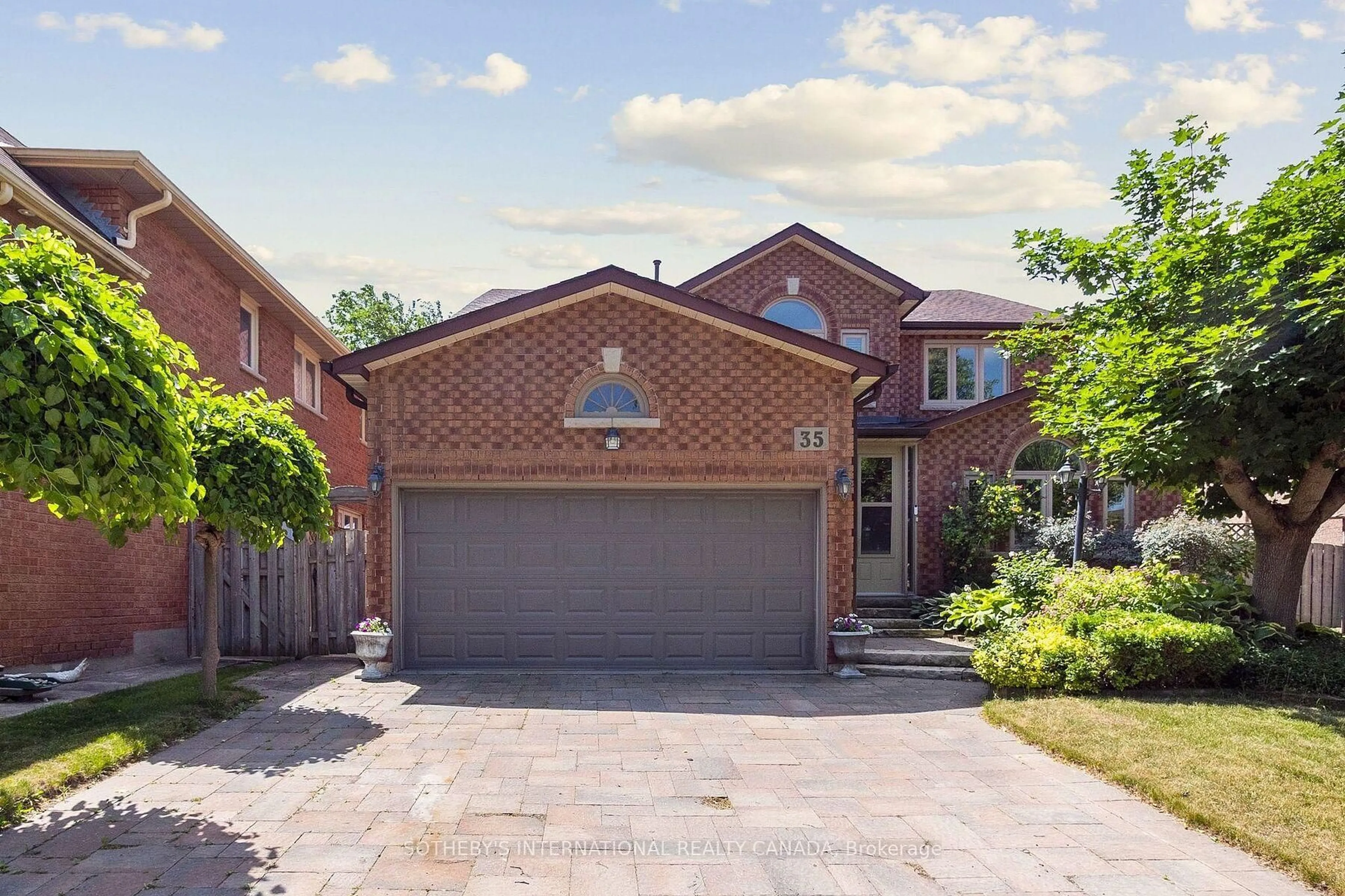 Home with brick exterior material, street for 35 Lisa Cres, Richmond Hill Ontario L4B 3A5