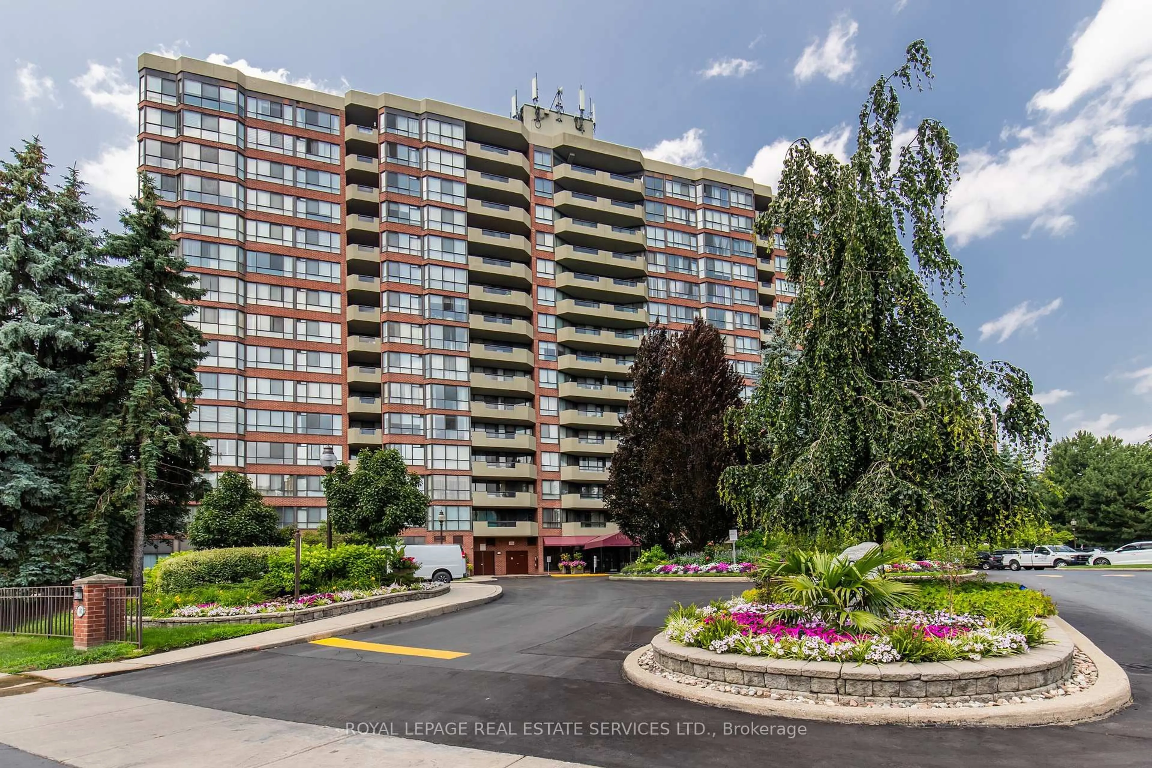 Unknown for 100 Observatory Lane #404, Richmond Hill Ontario L4C 1T4