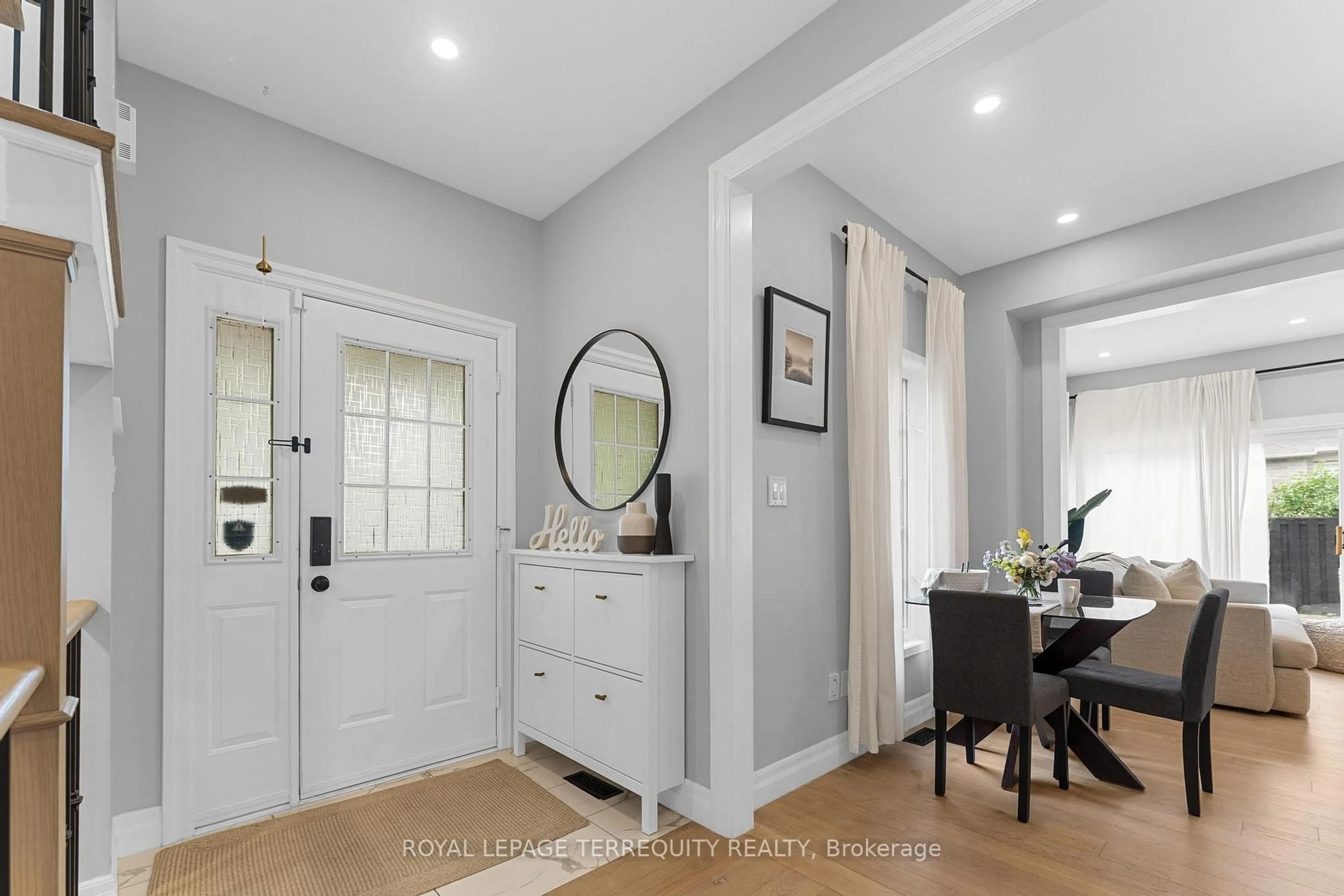 Indoor entryway for 112 Thomas Legge Cres, Richmond Hill Ontario L4E 4V6