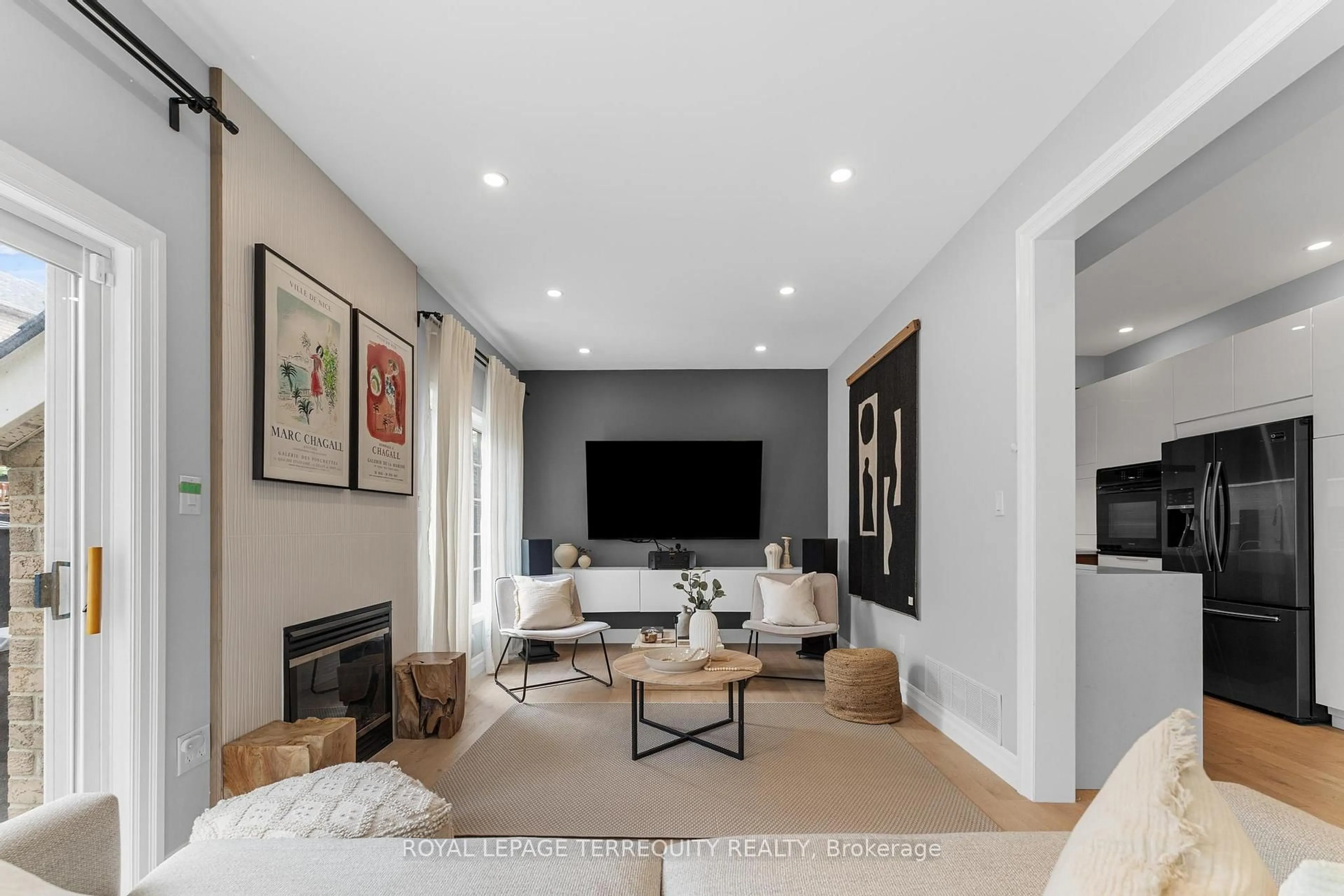 Living room with furniture, unknown for 112 Thomas Legge Cres, Richmond Hill Ontario L4E 4V6