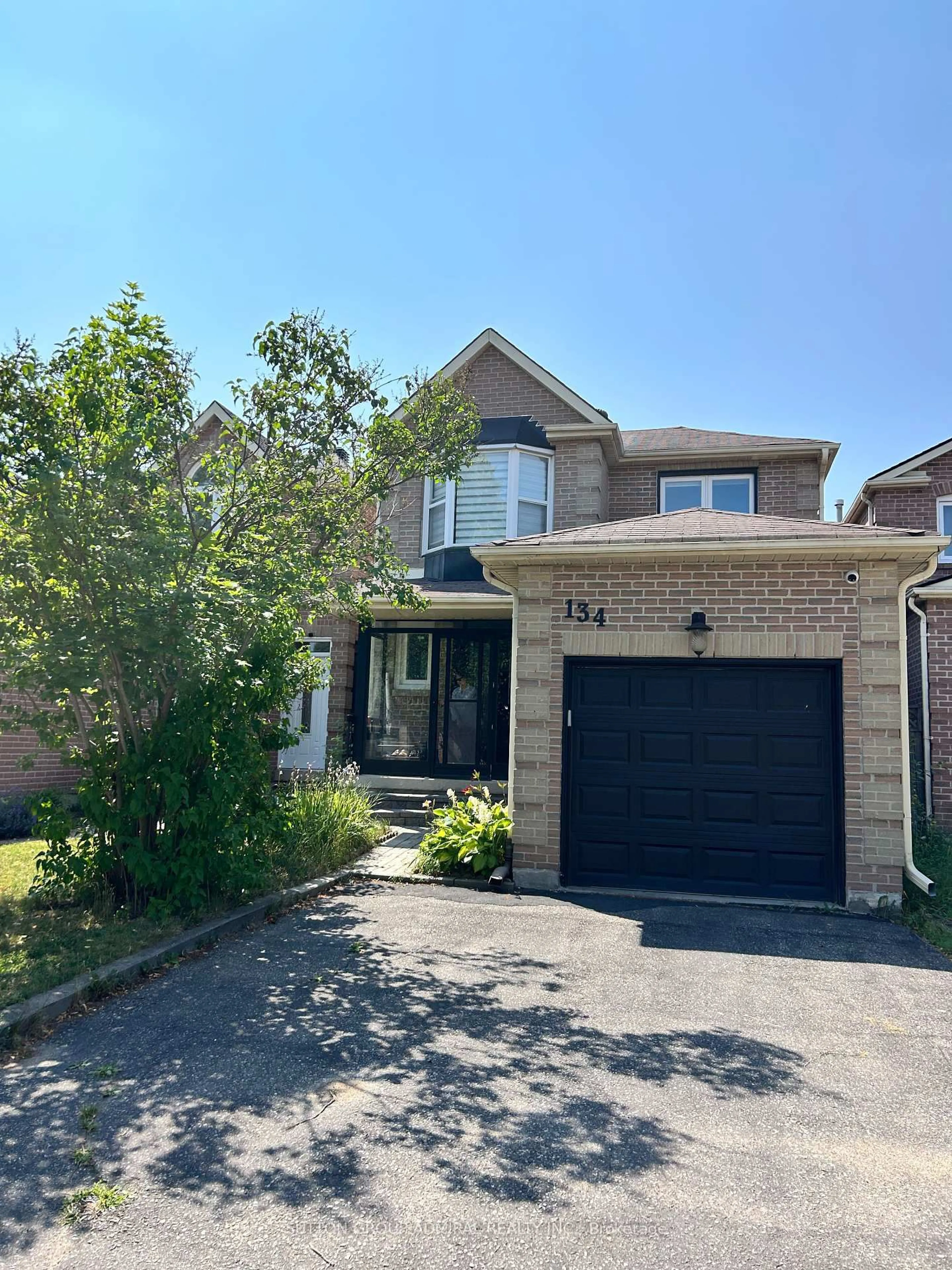 Home with brick exterior material, street for 134 Gailcrest Circ, Vaughan Ontario L4J 5V8