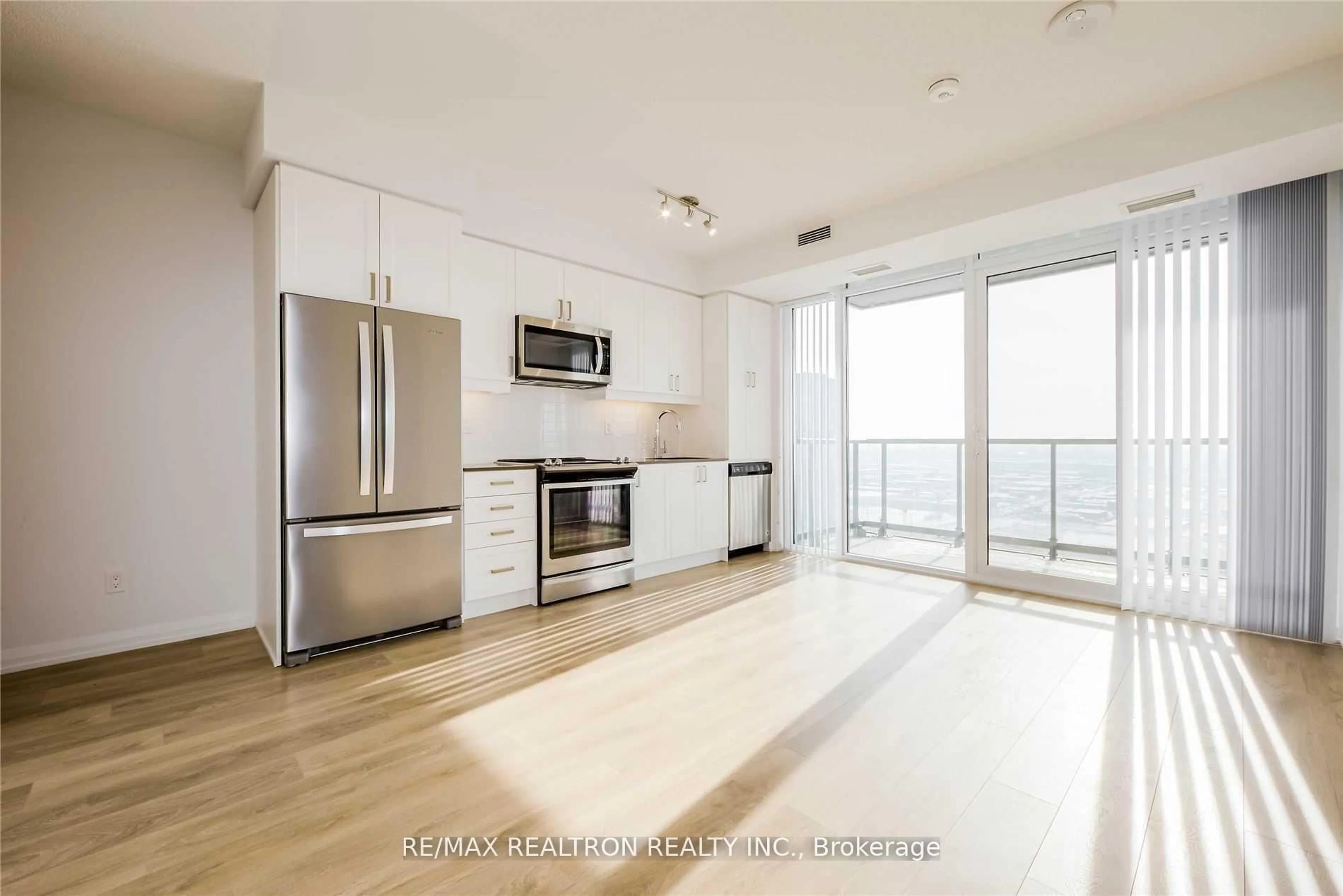Open concept kitchen, unknown for 7895 Jane St #2606, Vaughan Ontario L4K 0K2