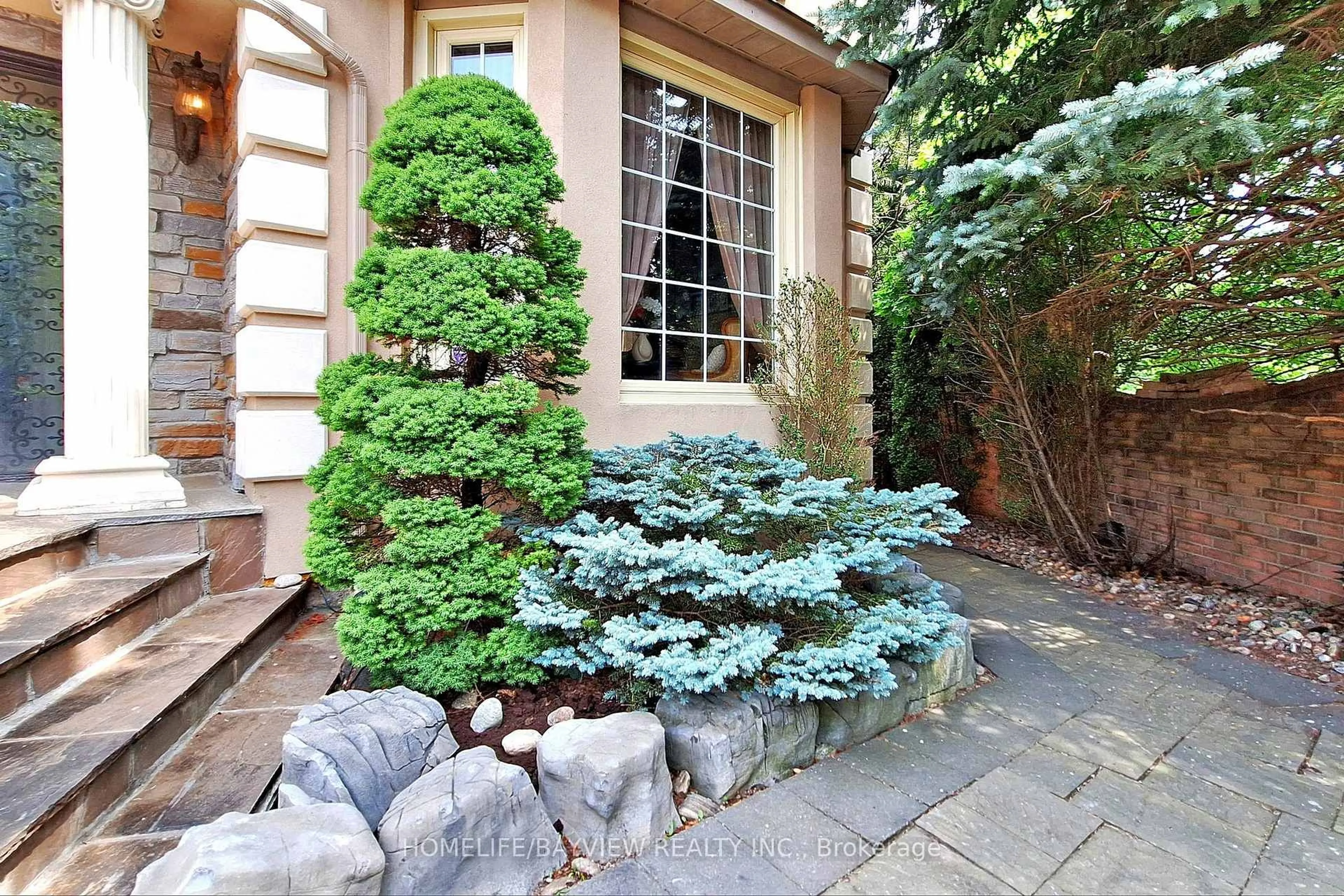 Patio, street for 5 Rose Green Dr, Vaughan Ontario L4J 4R8
