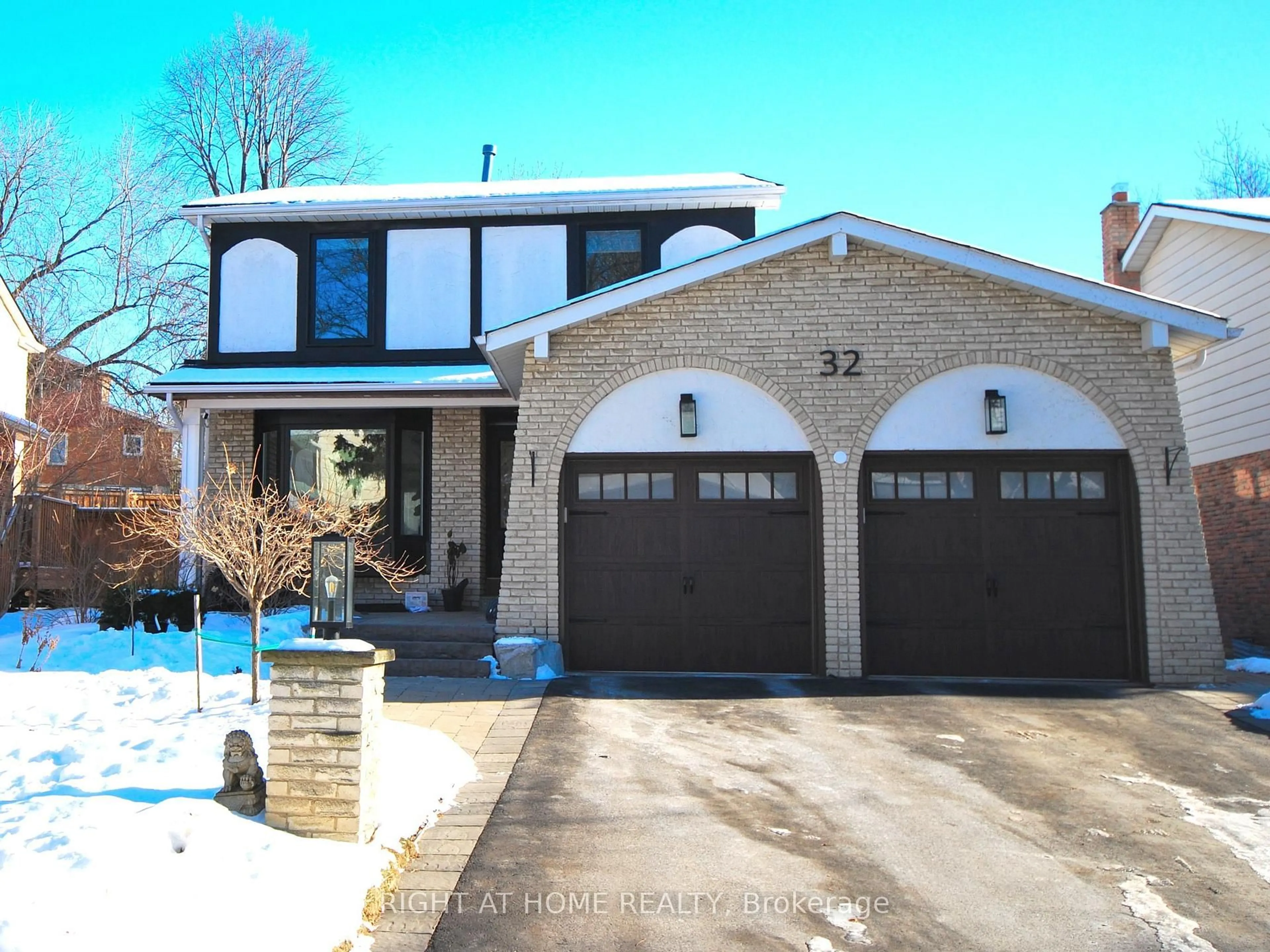 Home with brick exterior material, street for 32 Braeburn Dr, Markham Ontario L3T 4W6