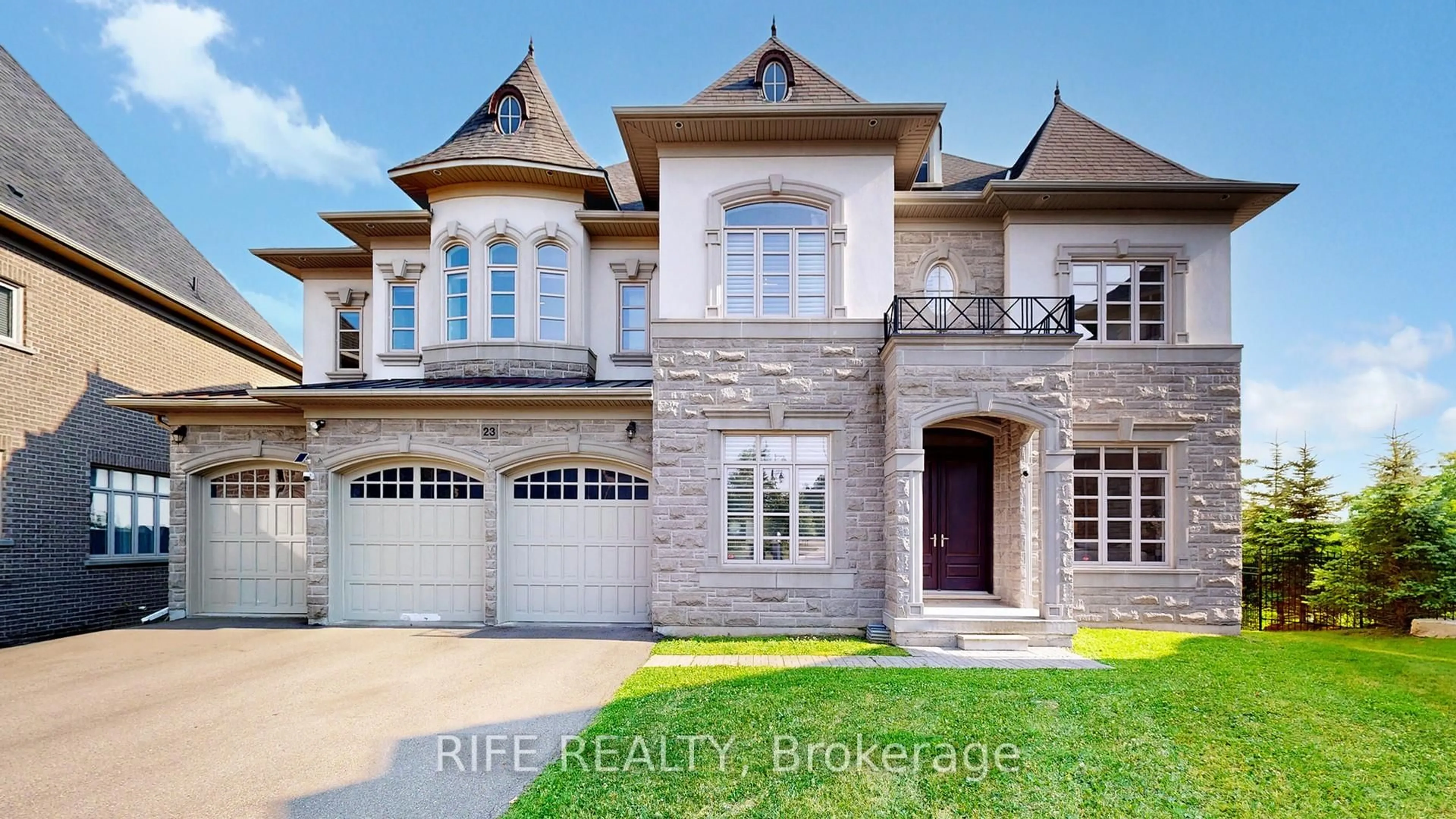 Home with brick exterior material, street for 23 Finesse Crt, Richmond Hill Ontario L4E 0W7
