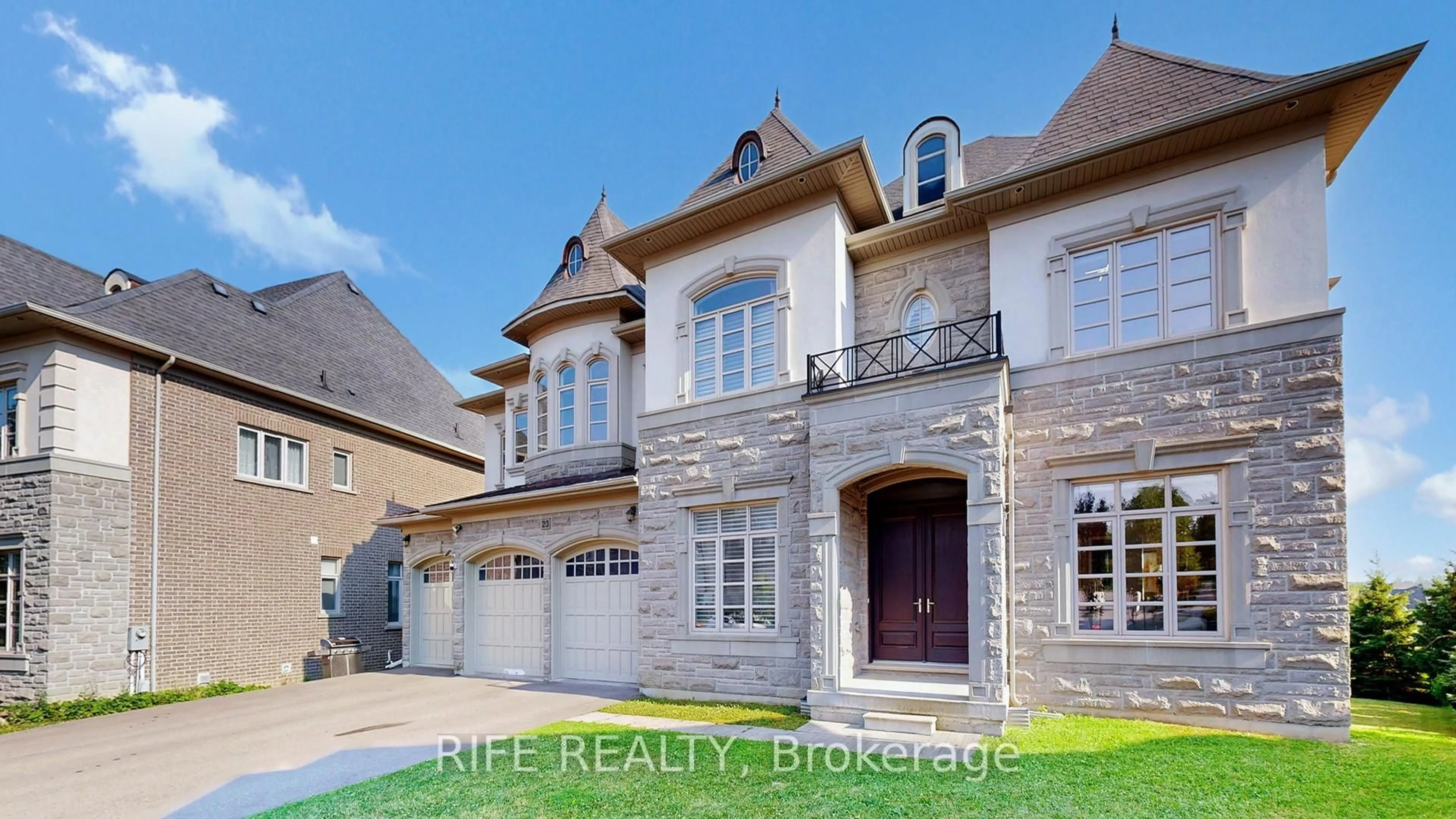 Home with brick exterior material, street for 23 Finesse Crt, Richmond Hill Ontario L4E 0W7