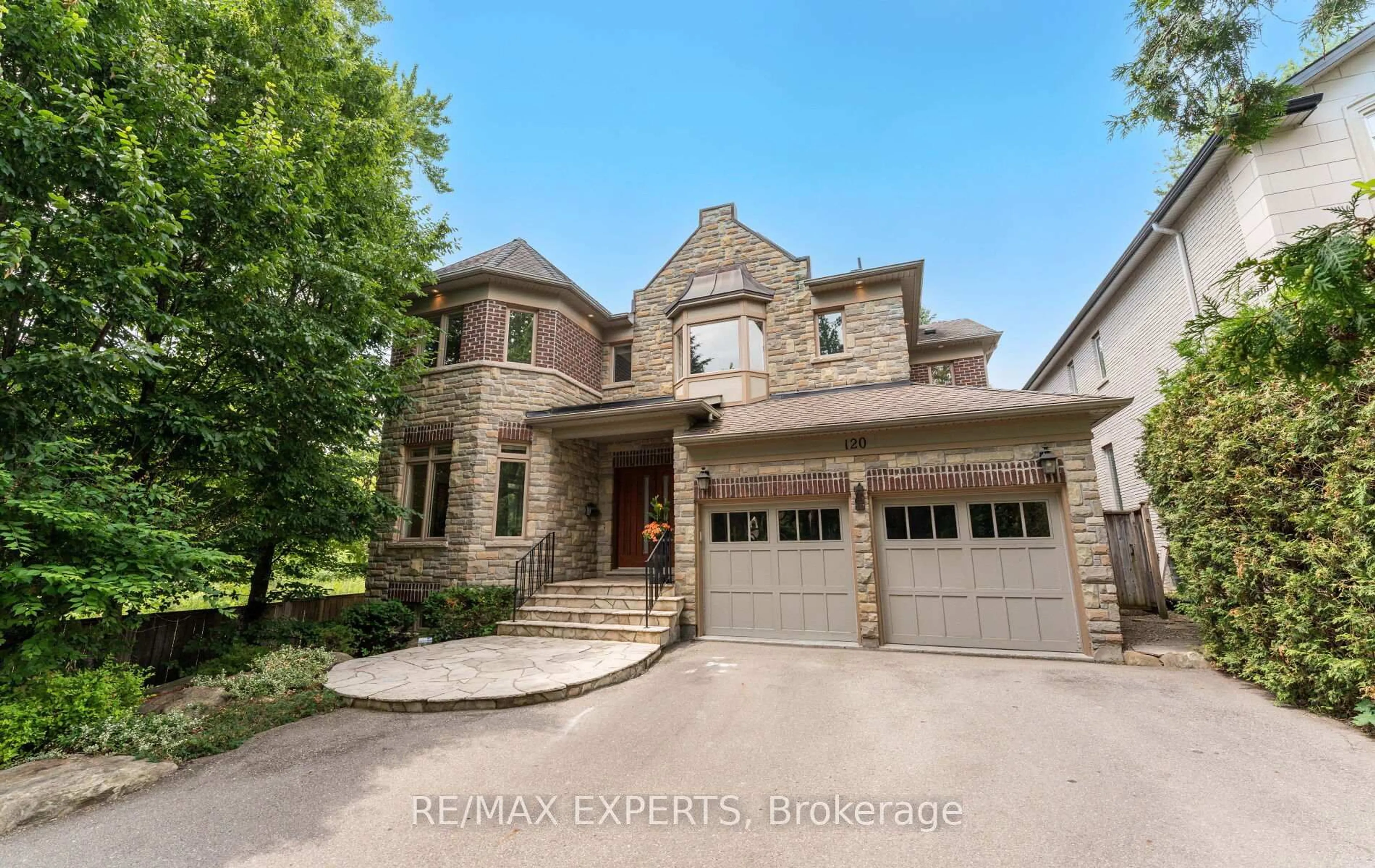 Home with brick exterior material, street for 120 Riverside Dr, Vaughan Ontario L4L 2L3