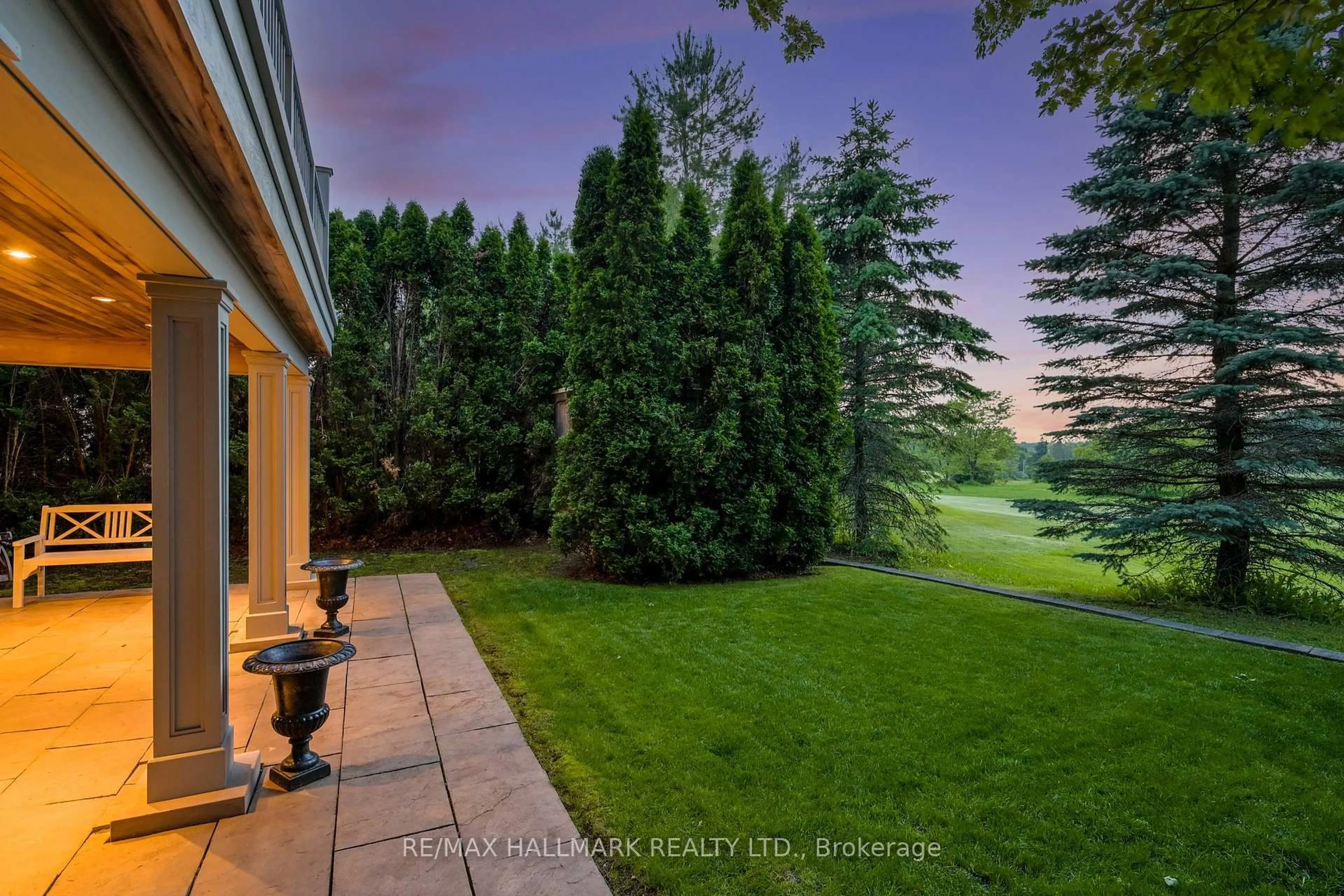 Patio, unknown for 27 Emerald Heights Dr, Whitchurch-Stouffville Ontario L4A 0C8