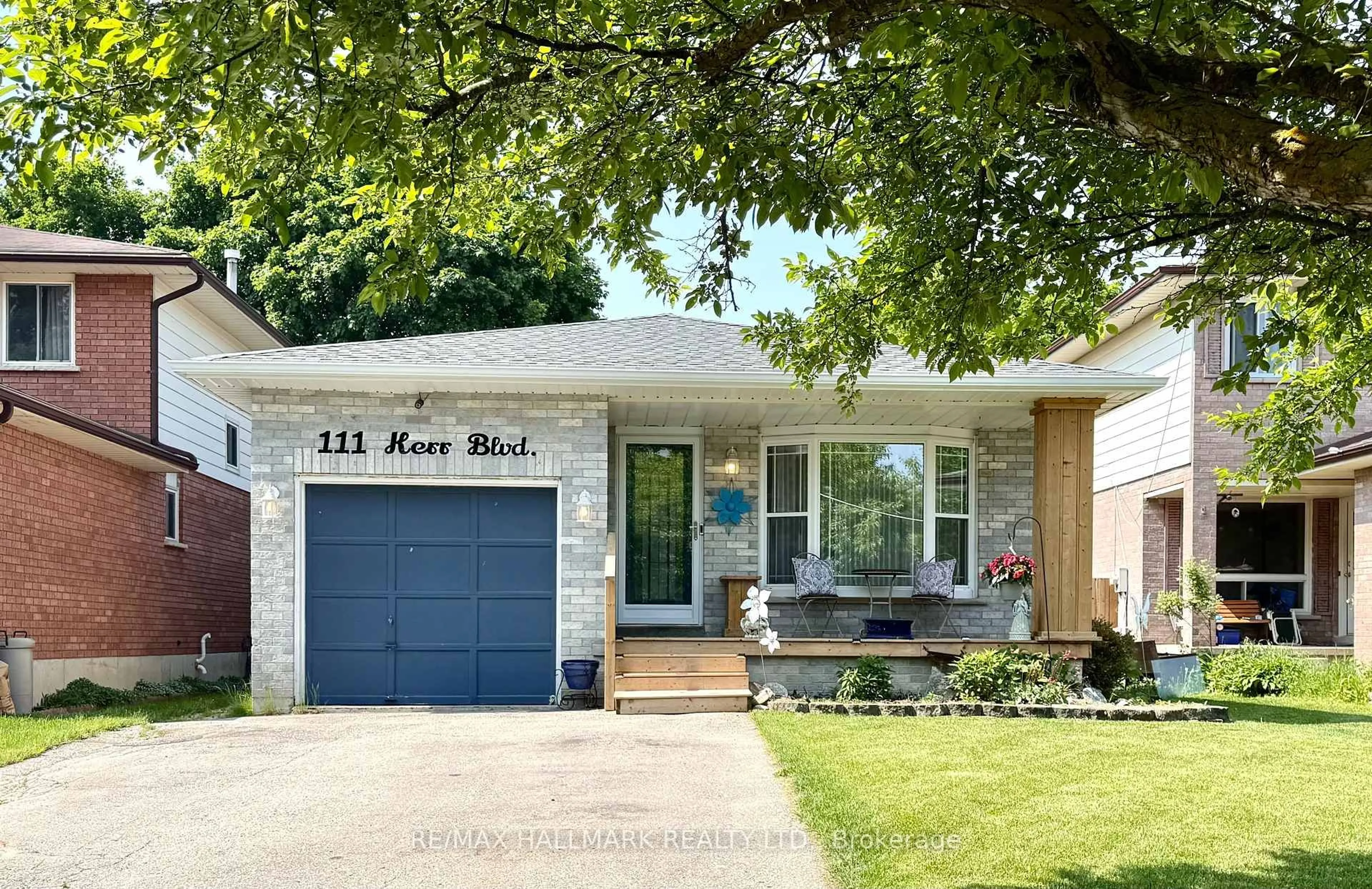 Home with brick exterior material, street for 111 Kerr Blvd, New Tecumseth Ontario L9R 1C6