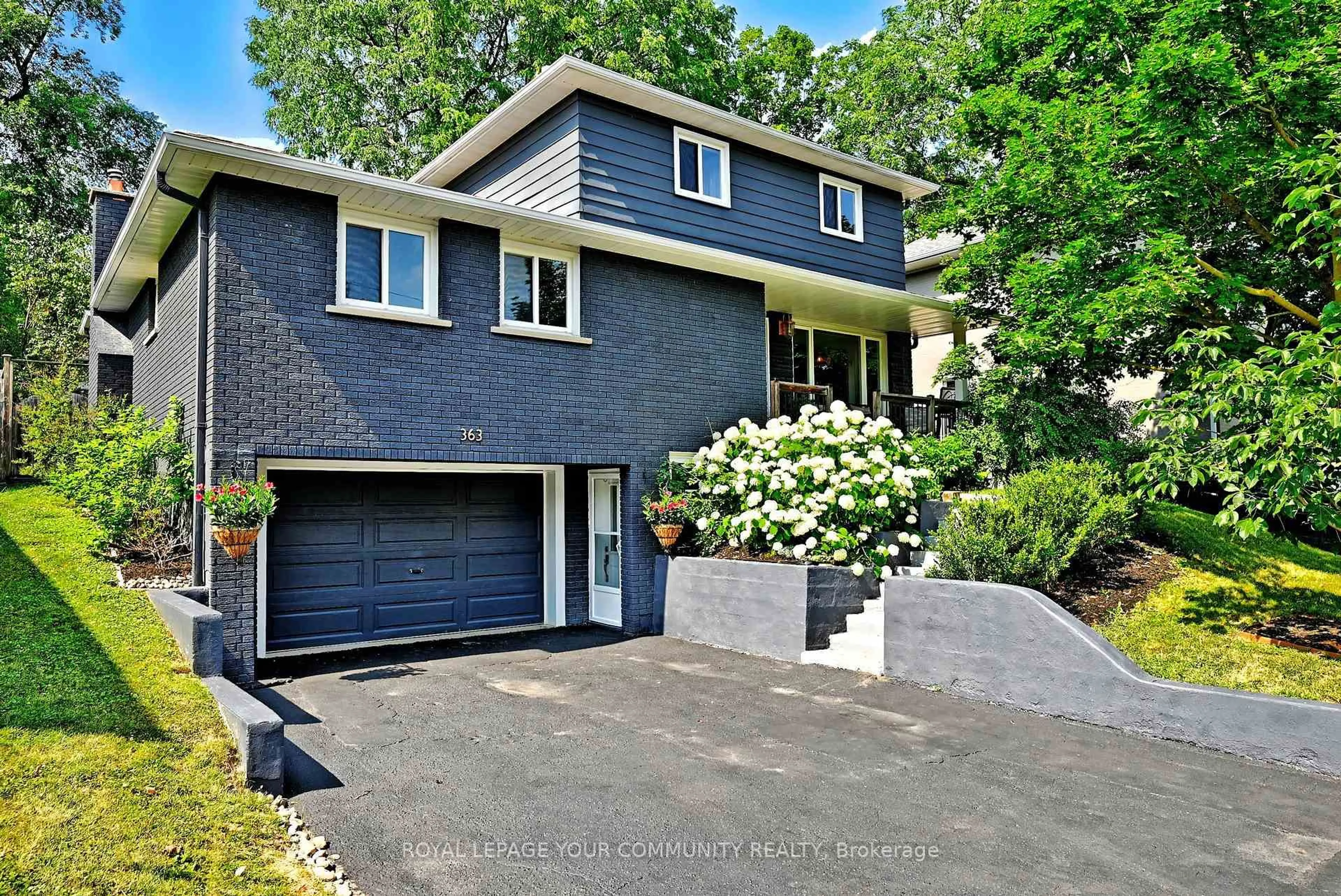 Home with brick exterior material, street for 363 Timothy St, Newmarket Ontario L3Y 1P4