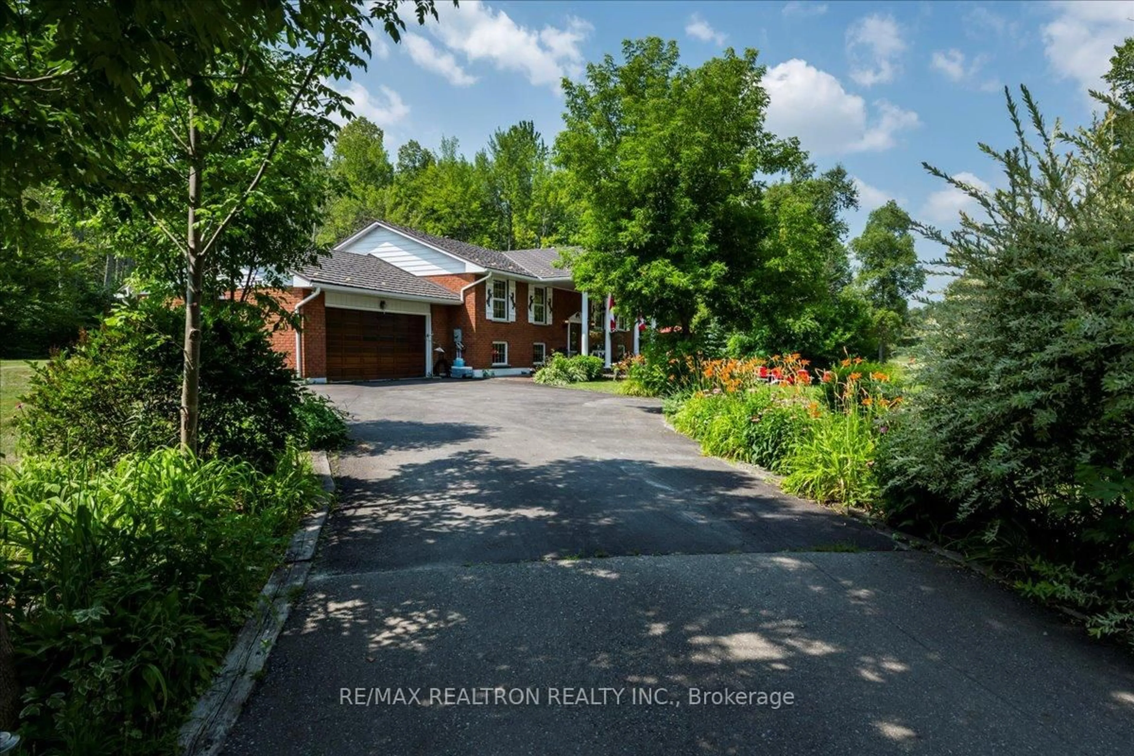 A pic from outside/outdoor area/front of a property/back of a property/a pic from drone, street for 5664 2 Concession Rd, Adjala-Tosorontio Ontario L0M 1J0