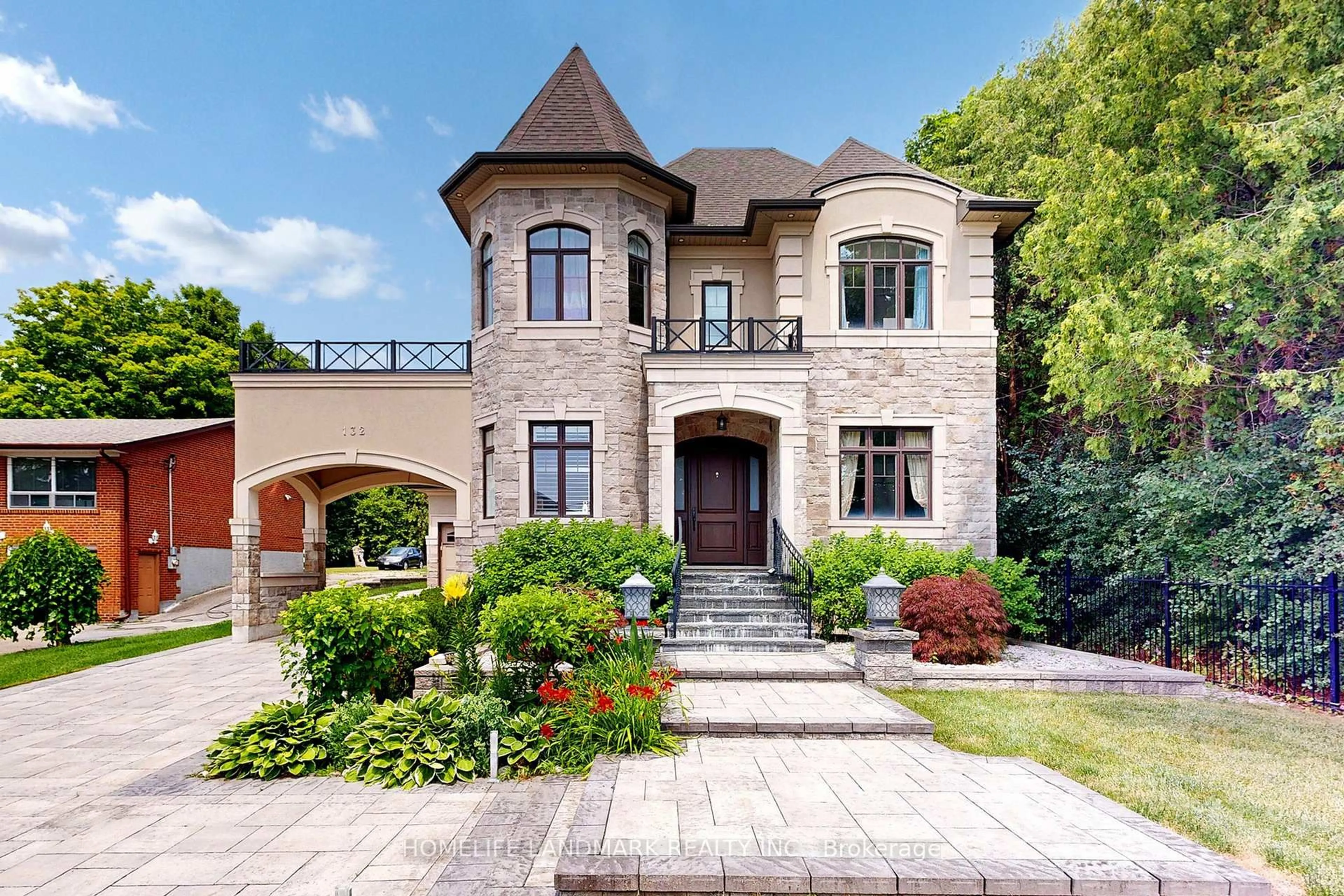 Home with brick exterior material, street for 132 Pemberton Rd, Richmond Hill Ontario L4C 3T7