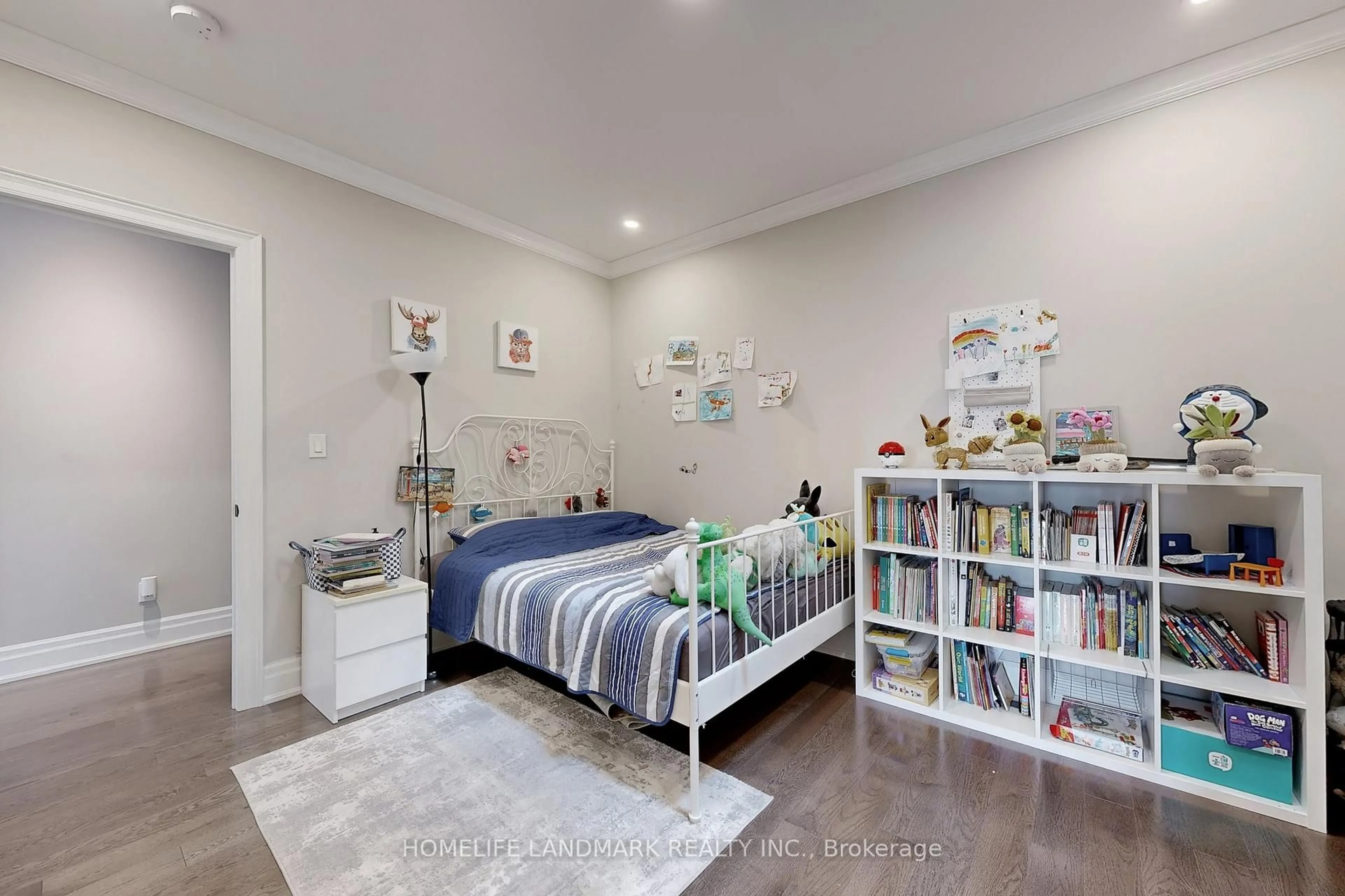 A pic of a room for 132 Pemberton Rd, Richmond Hill Ontario L4C 3T7