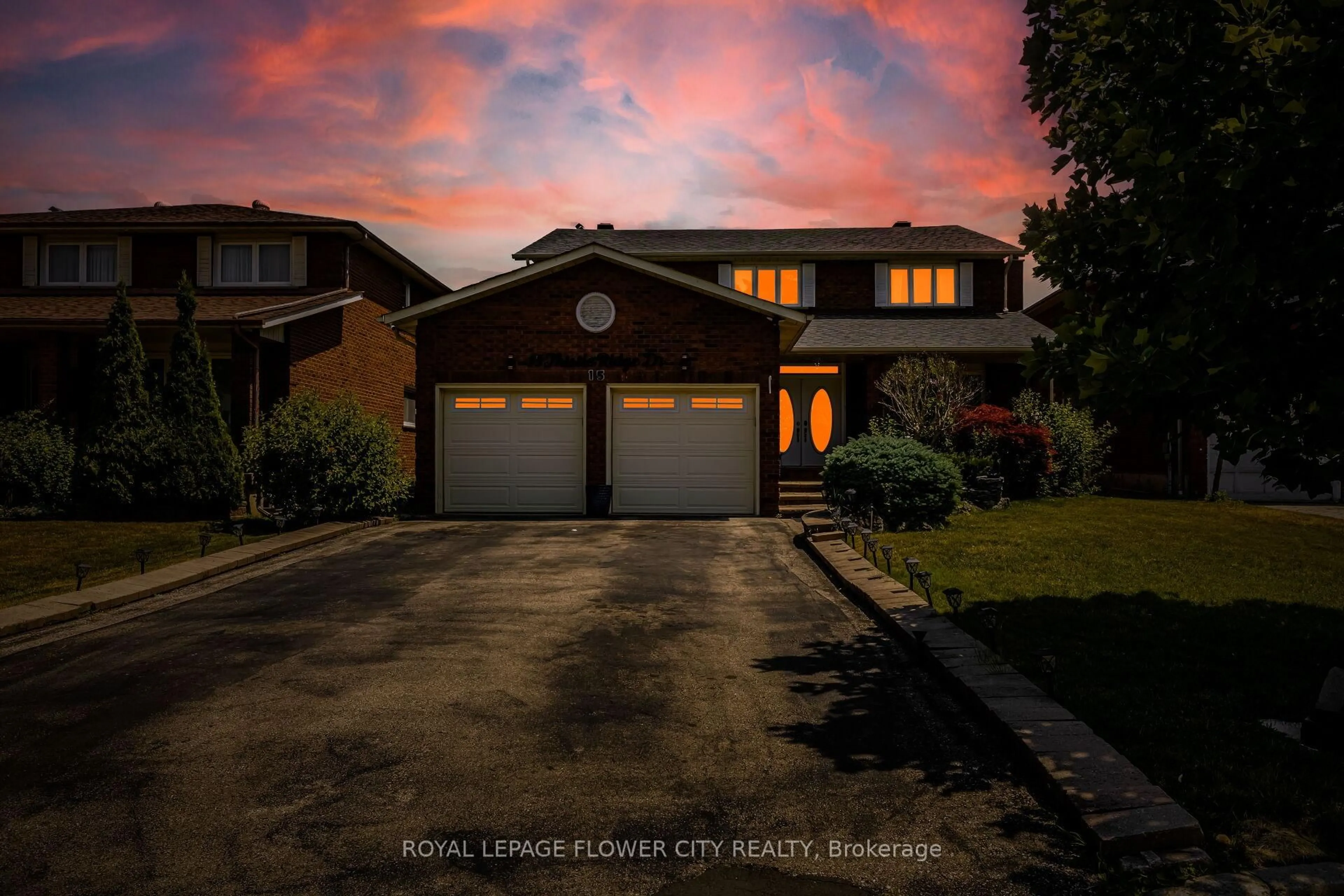 Home with brick exterior material, street for 15 Thistle Ridge Dr, Vaughan Ontario L2L 3K3