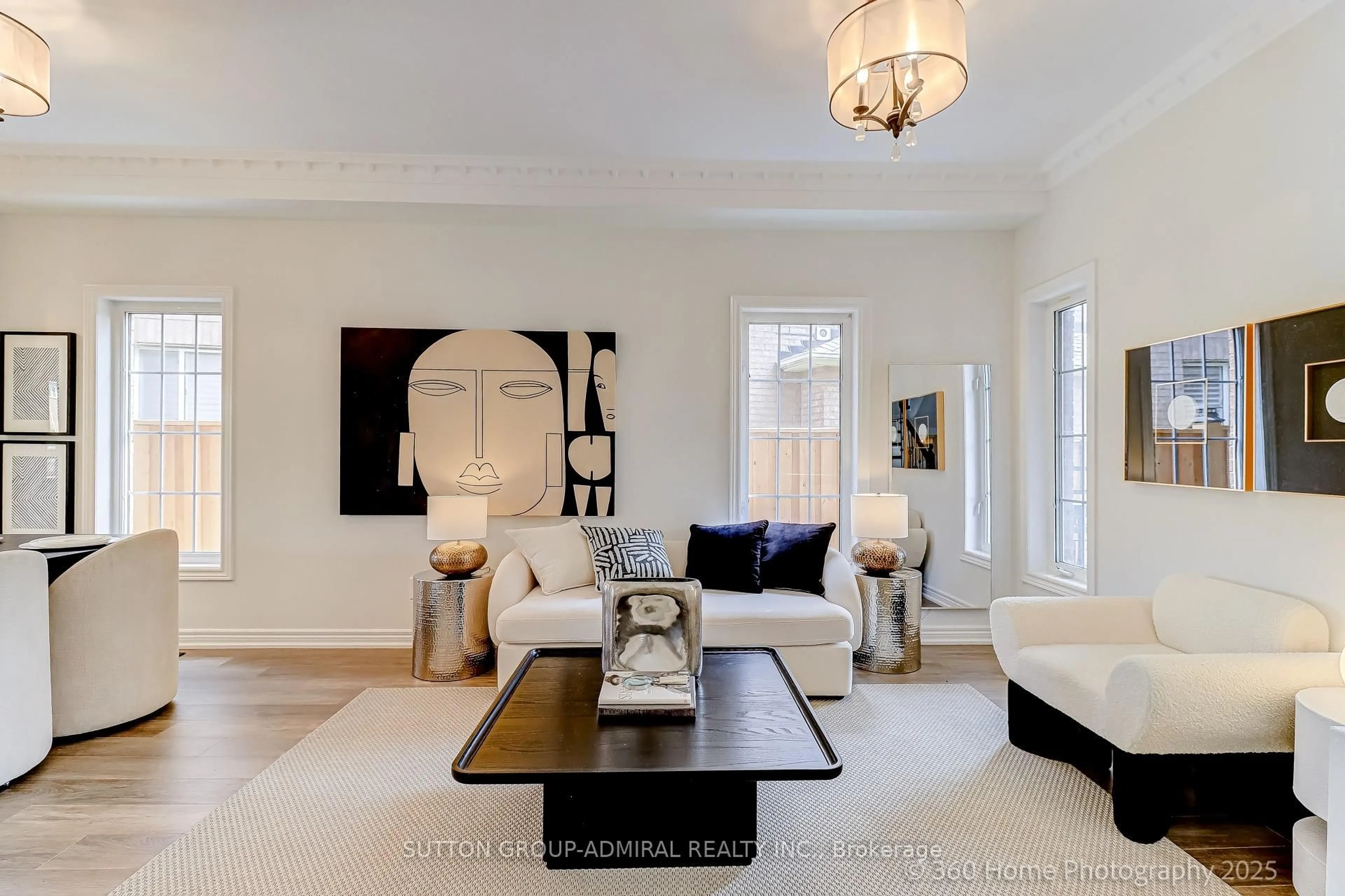 Living room with furniture, unknown for 15 Leyburn Ave, Richmond Hill Ontario L4C 0R2