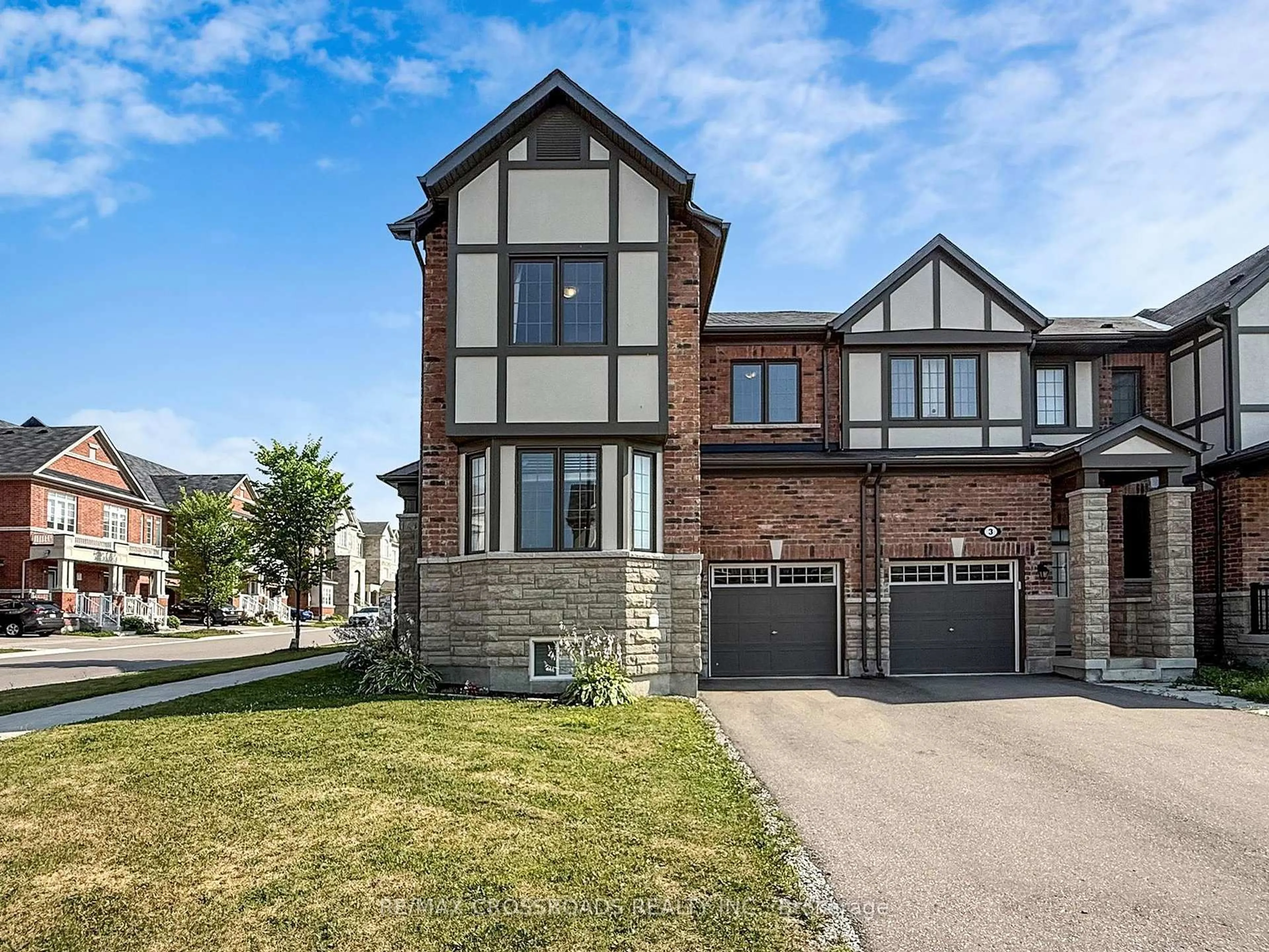 Home with brick exterior material, street for 1 Ness Dr, Richmond Hill Ontario L4S 0J8