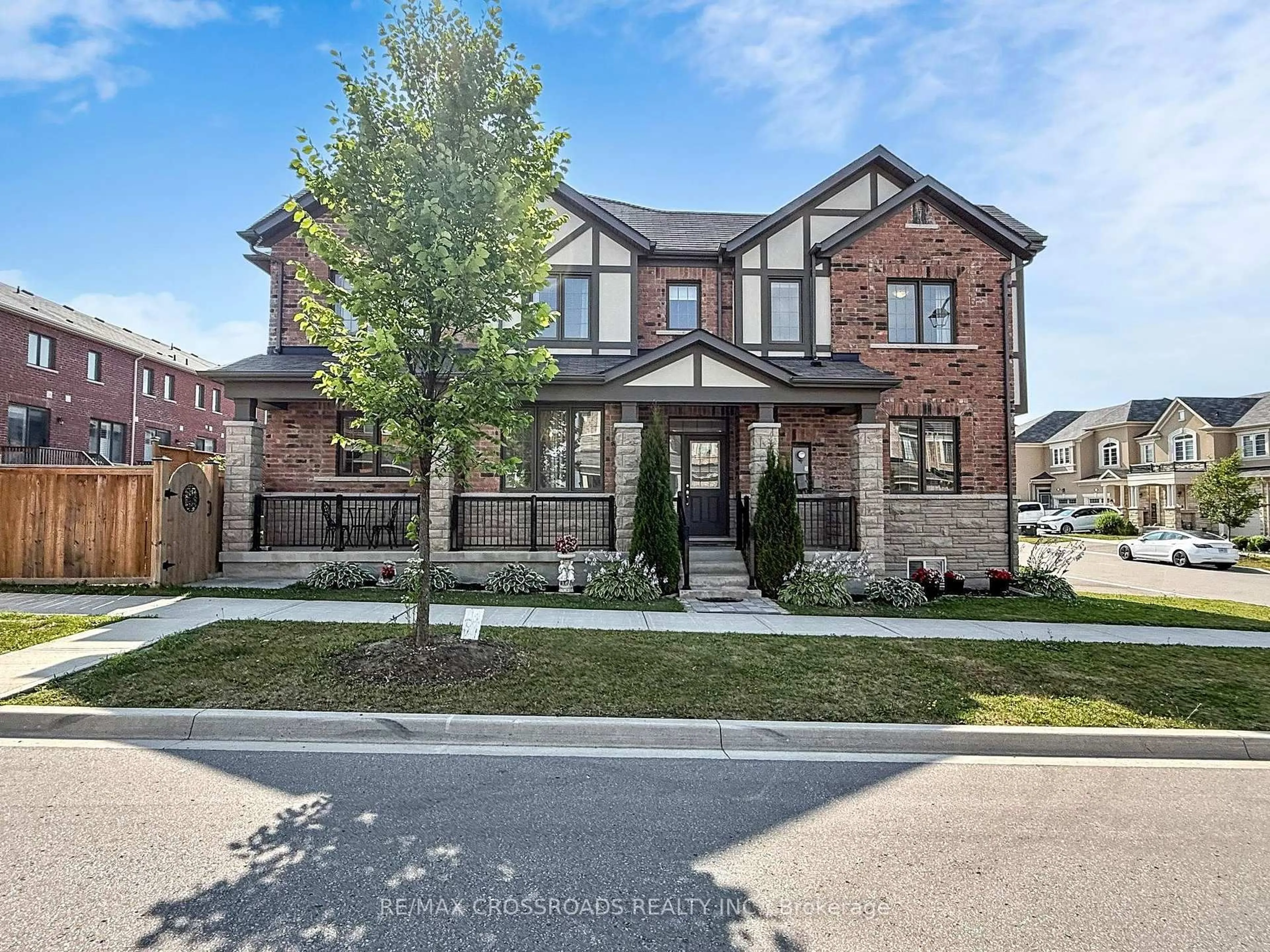 Home with brick exterior material, street for 1 Ness Dr, Richmond Hill Ontario L4S 0J8