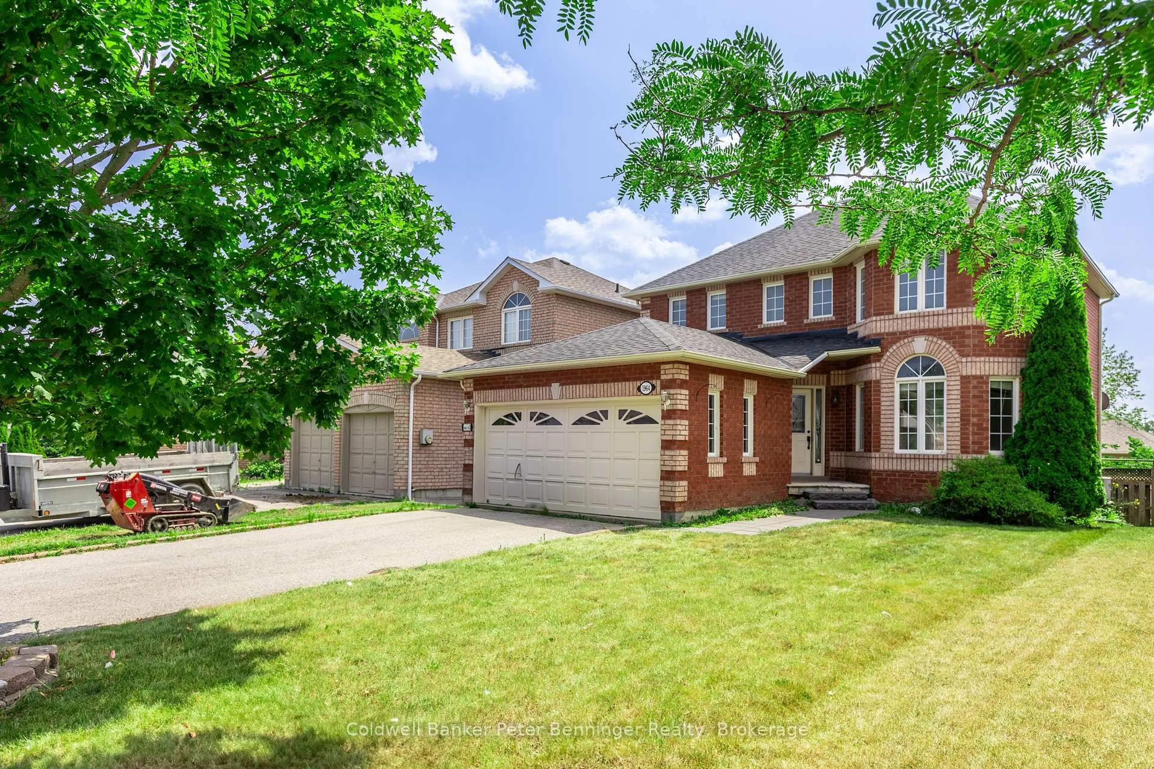Home with brick exterior material, street for 1964 Romina Crt, Innisfil Ontario L9S 4Y1