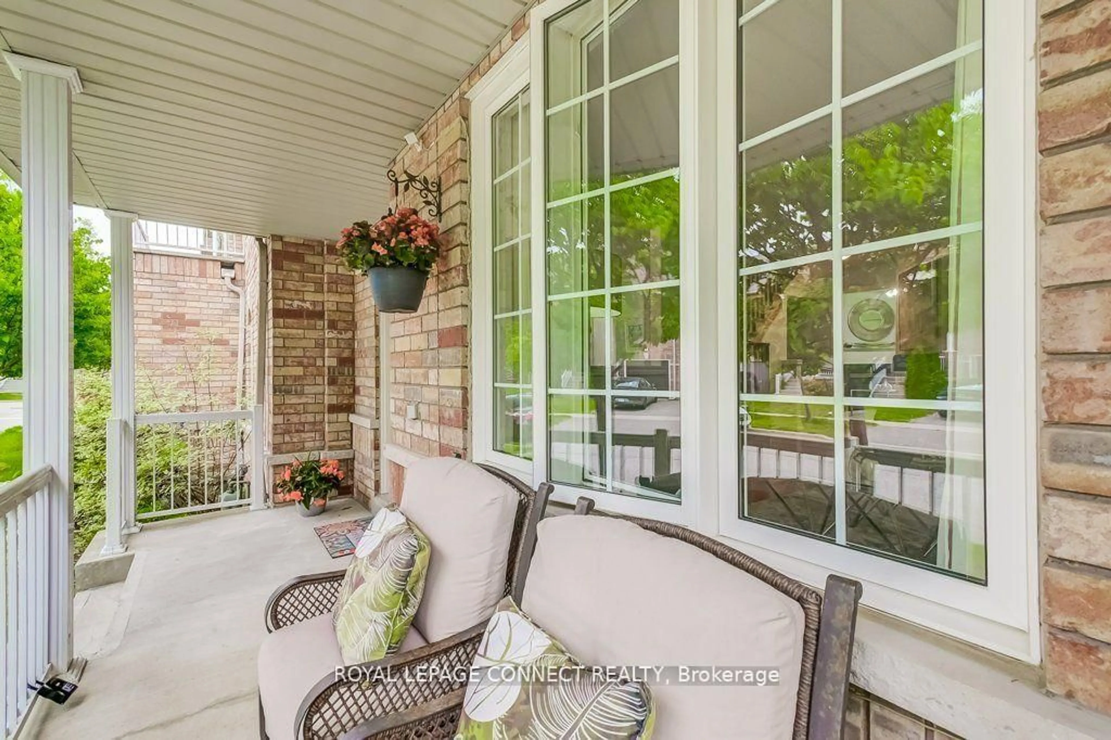 Patio, street for 12 Harry Blaylock Dr, Markham Ontario L6E 1W7