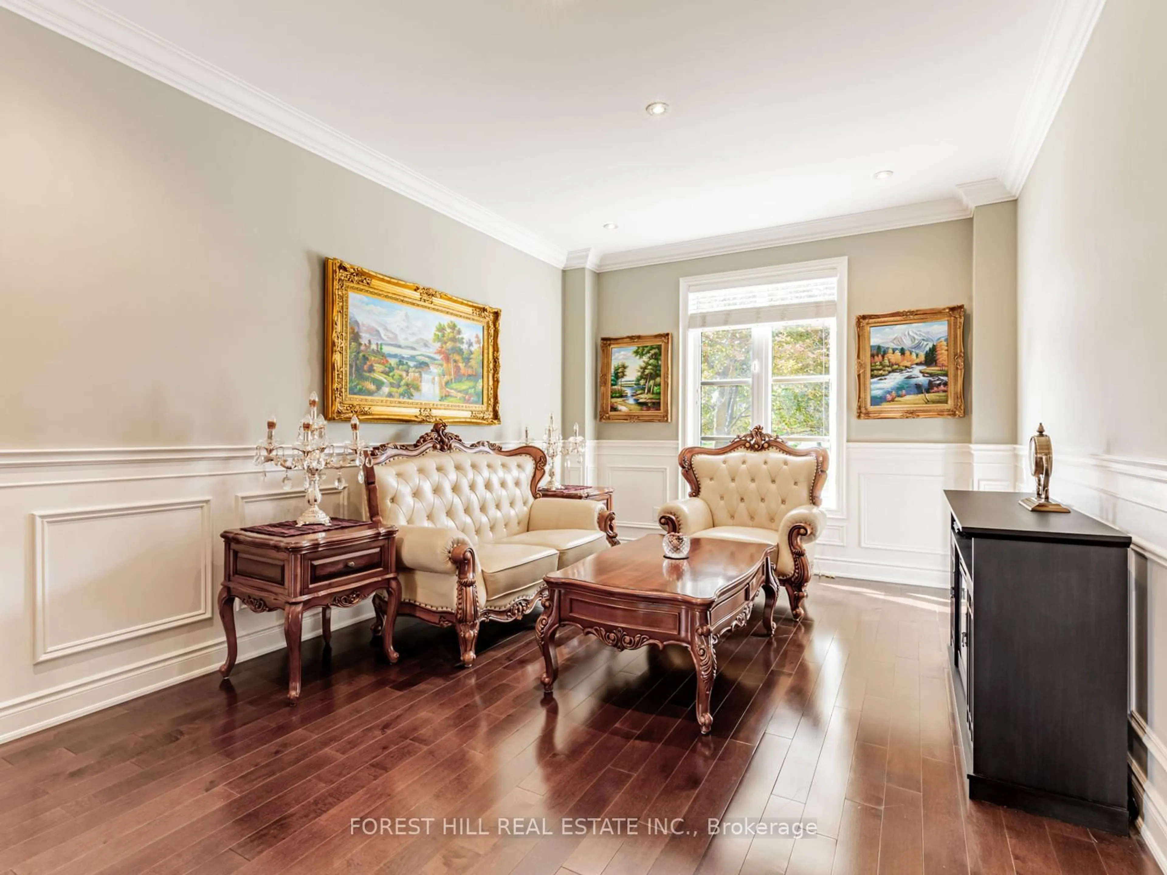 Living room with furniture, wood/laminate floor for 8 Sachet Dr, Richmond Hill Ontario L4E 4S1