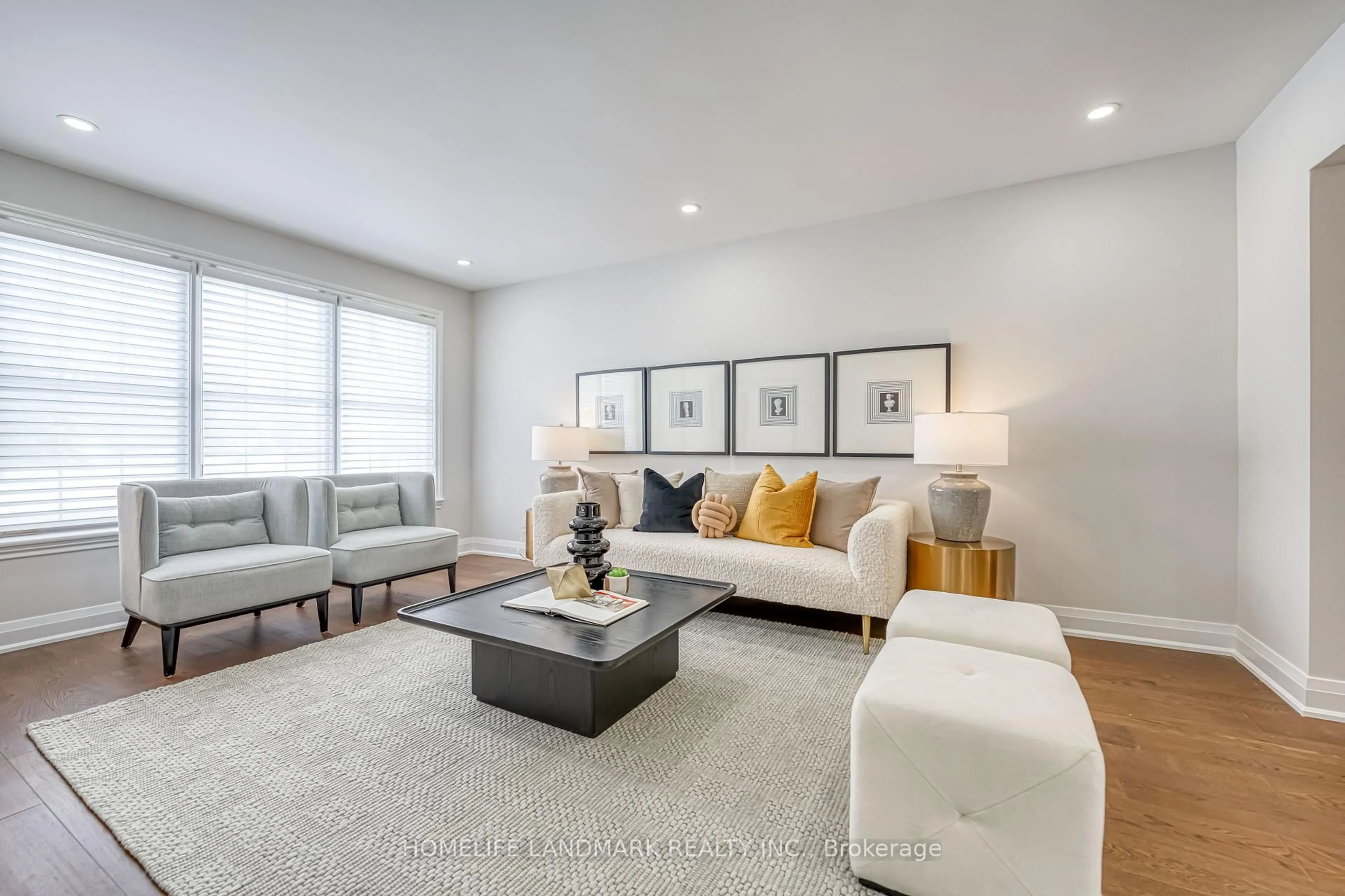 Living room with furniture, unknown for 67 Carlton Rd, Markham Ontario L3R 1Z7