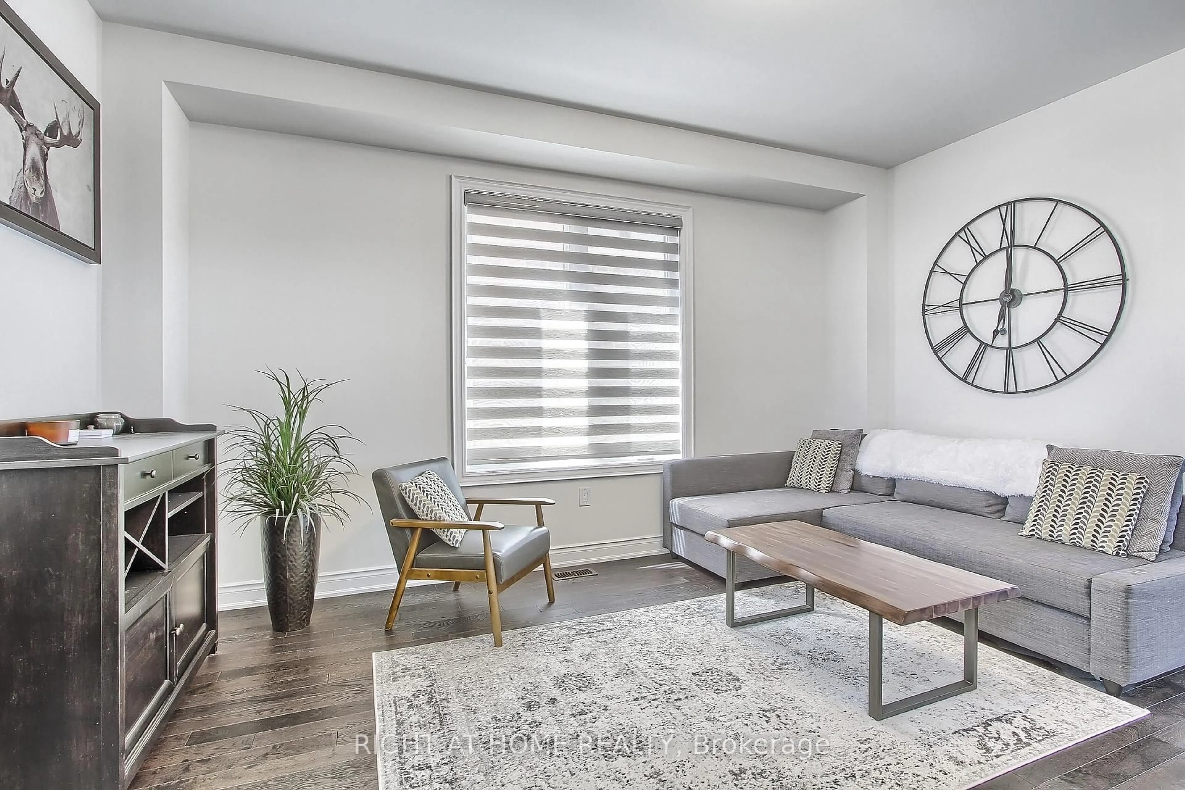 Living room with furniture, unknown for 1362 Blackmore St, Innisfil Ontario L9S 0P2