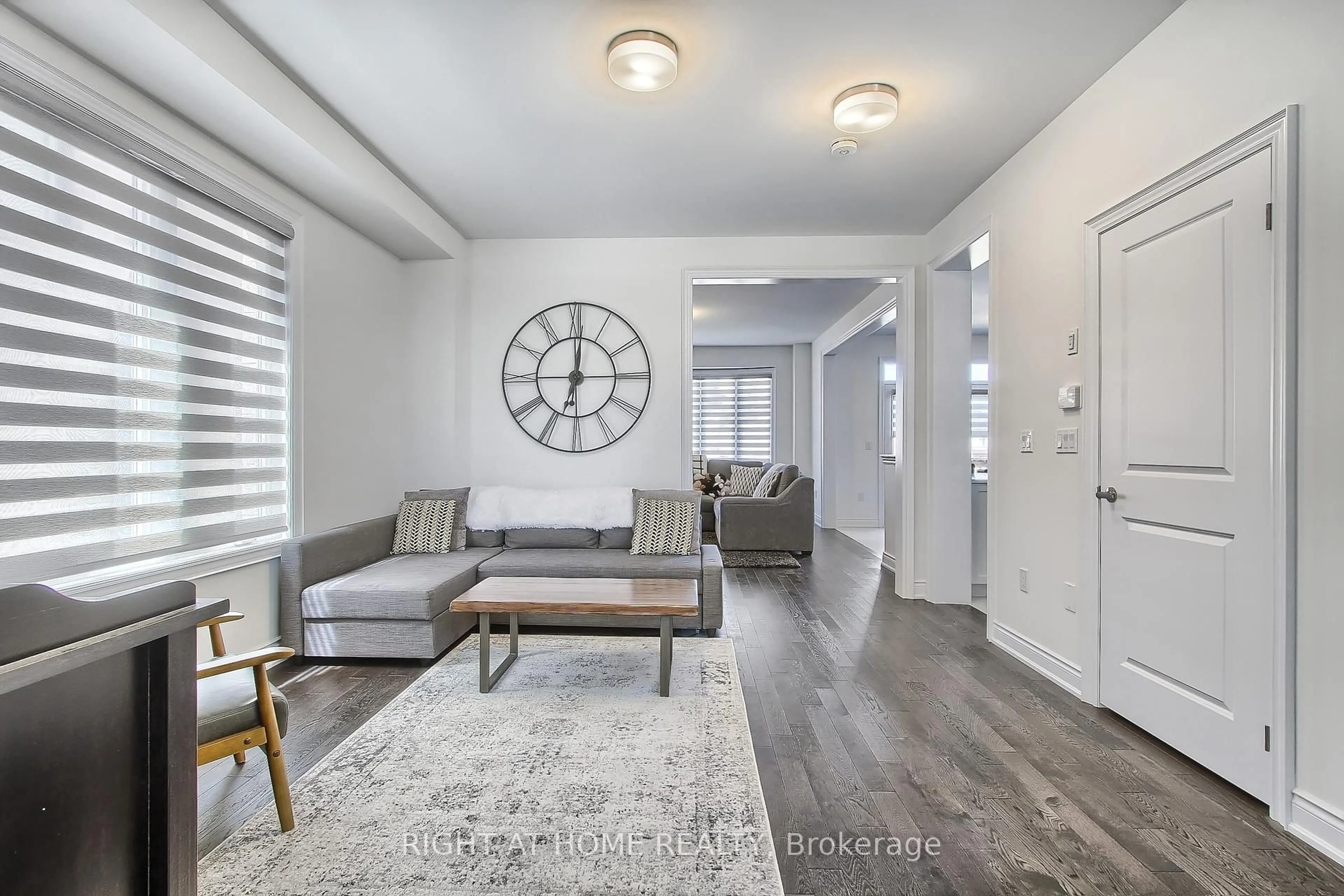 Living room with furniture, unknown for 1362 Blackmore St, Innisfil Ontario L9S 0P2
