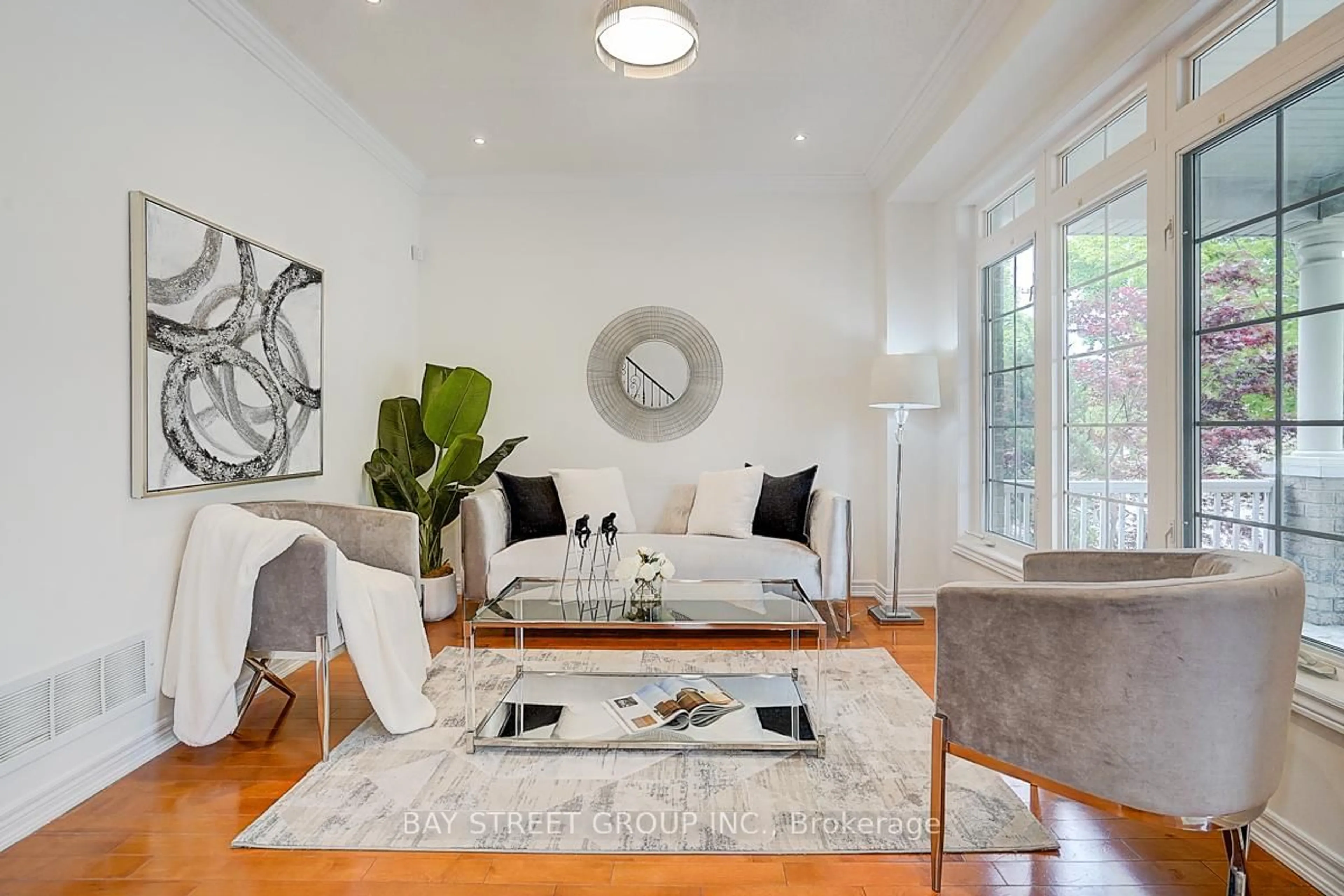 Living room with furniture, unknown for 94 Castleview Cres, Markham Ontario L6C 3C4