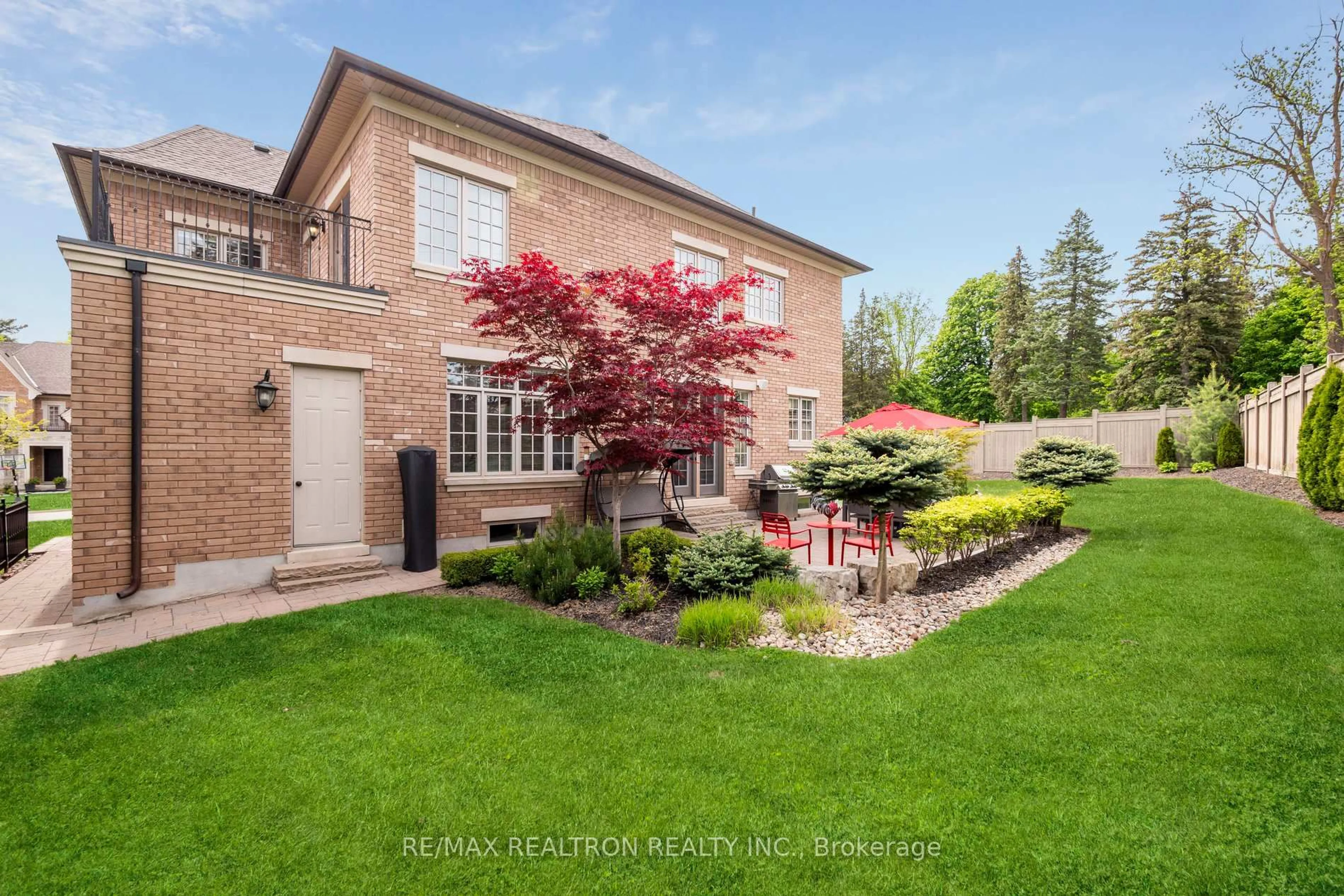 Home with brick exterior material, street for 141 Annsleywood Crt, Vaughan Ontario L4H 4G6