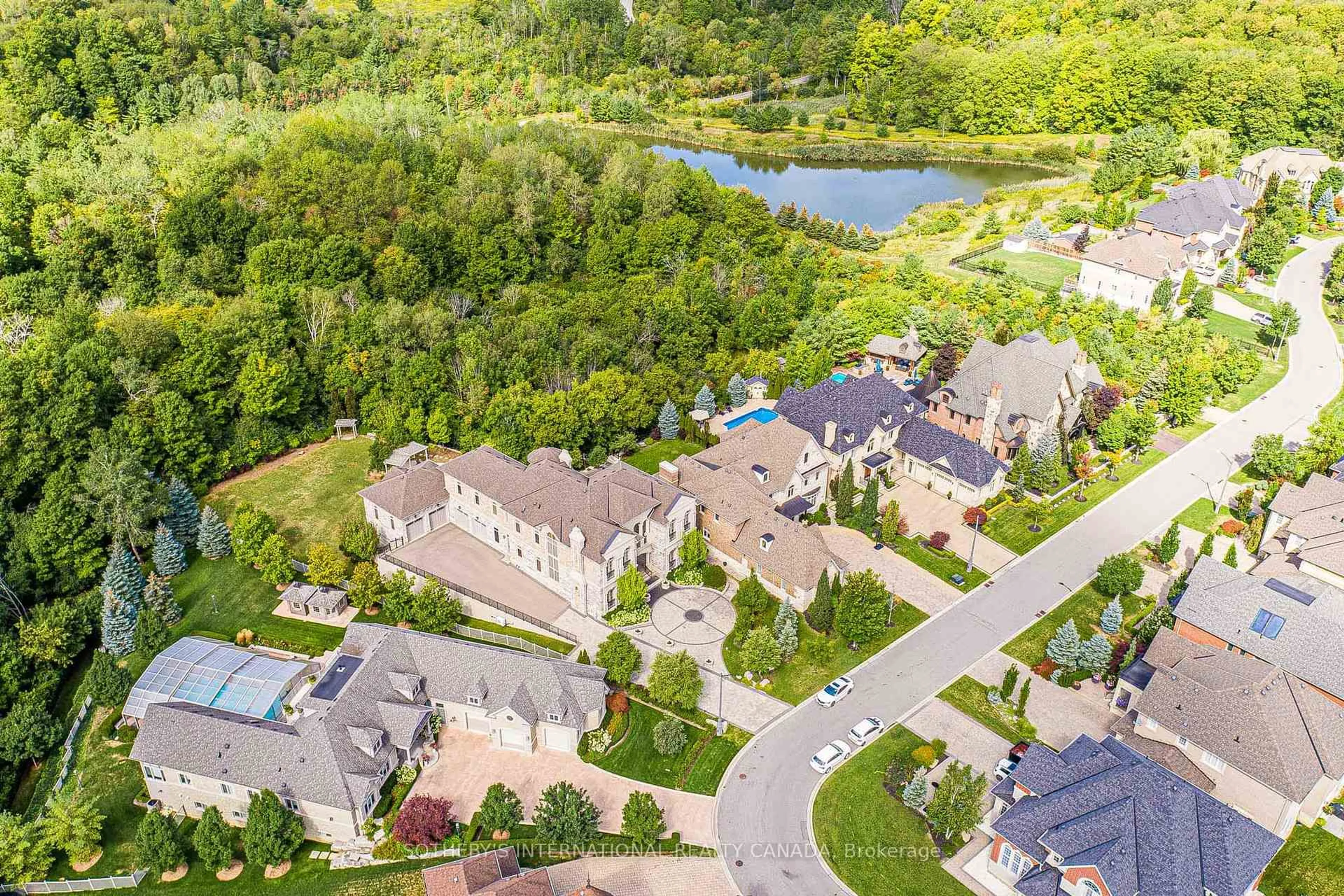 A pic from outside/outdoor area/front of a property/back of a property/a pic from drone, water/lake/river/ocean view for 71 Grandvista Cres, Vaughan Ontario L4H 3G5