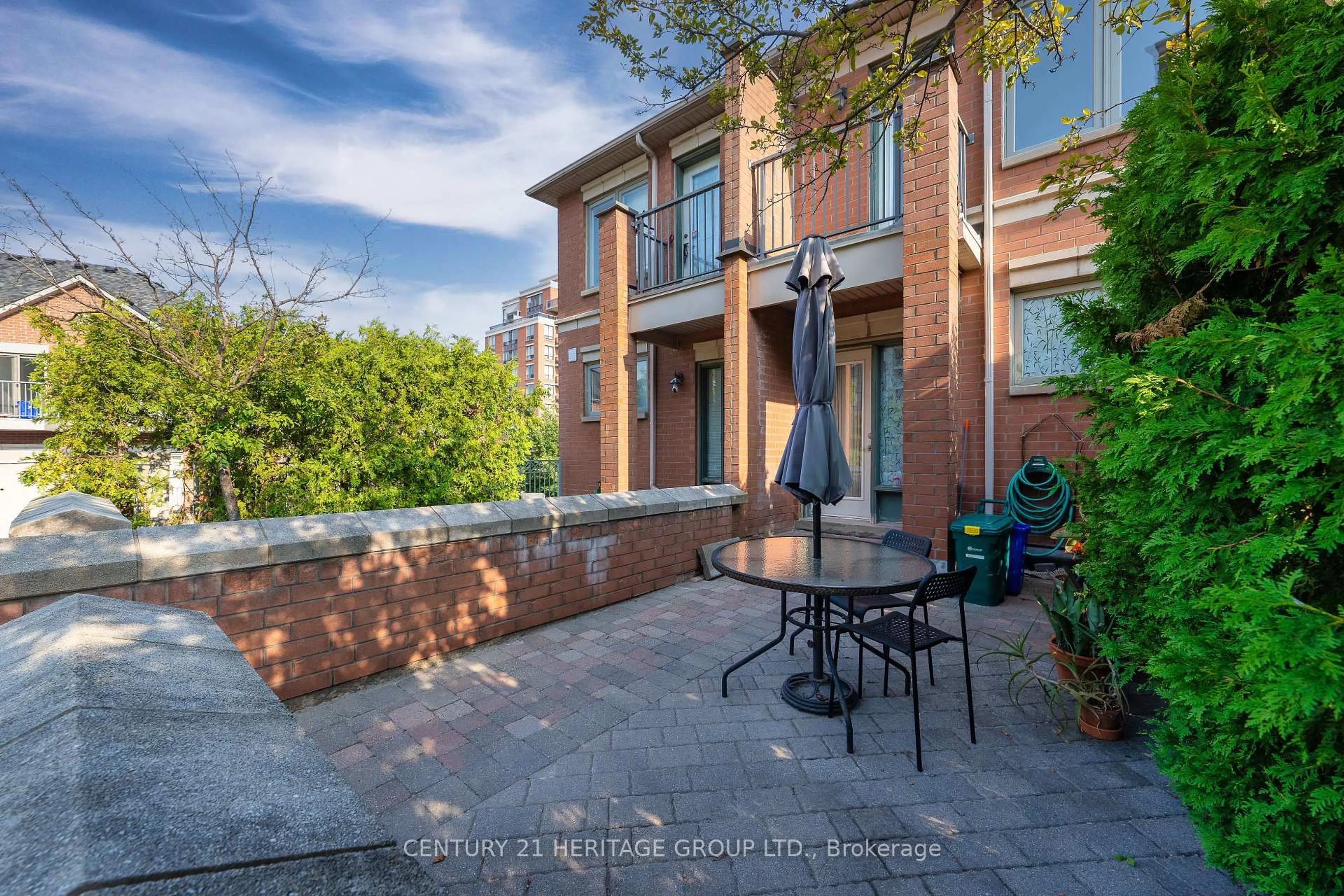 Home with brick exterior material, street for 82 Suncrest Blvd, Markham Ontario L3T 7Y1