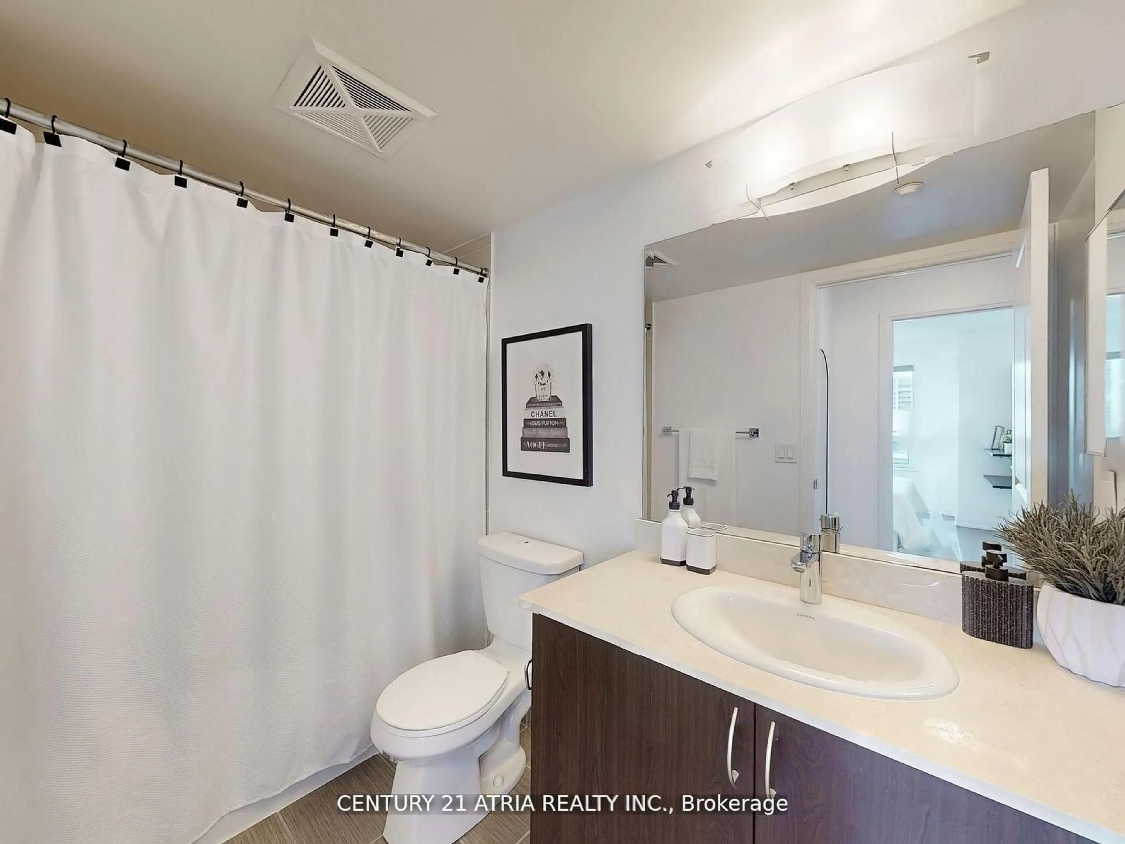 Standard bathroom, ceramic/tile floor for 372 Highway 7 #205, Richmond Hill Ontario L4B 0C6