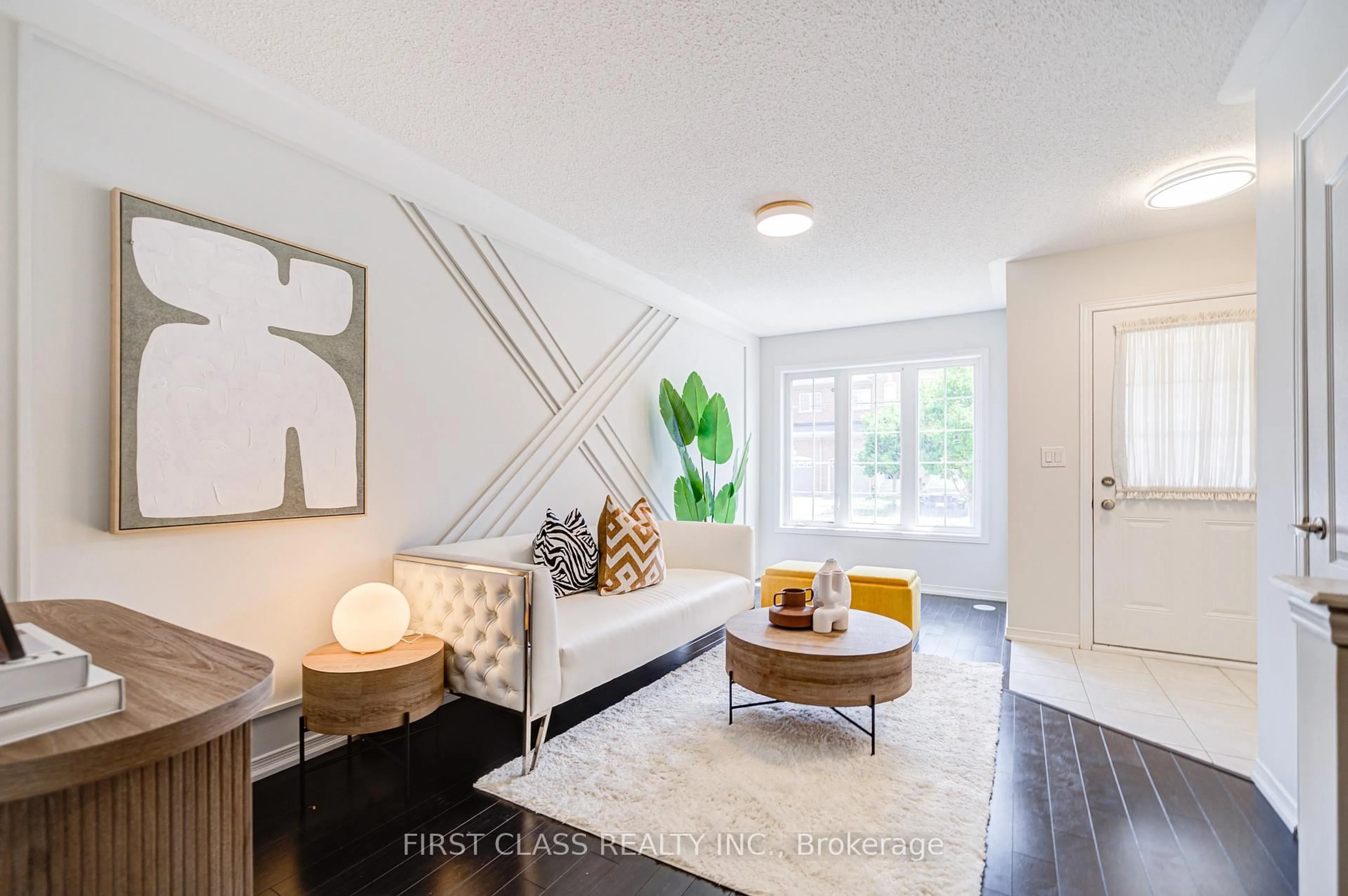 Indoor entryway for 48 Truchard Ave, Markham Ontario L6C 0N2
