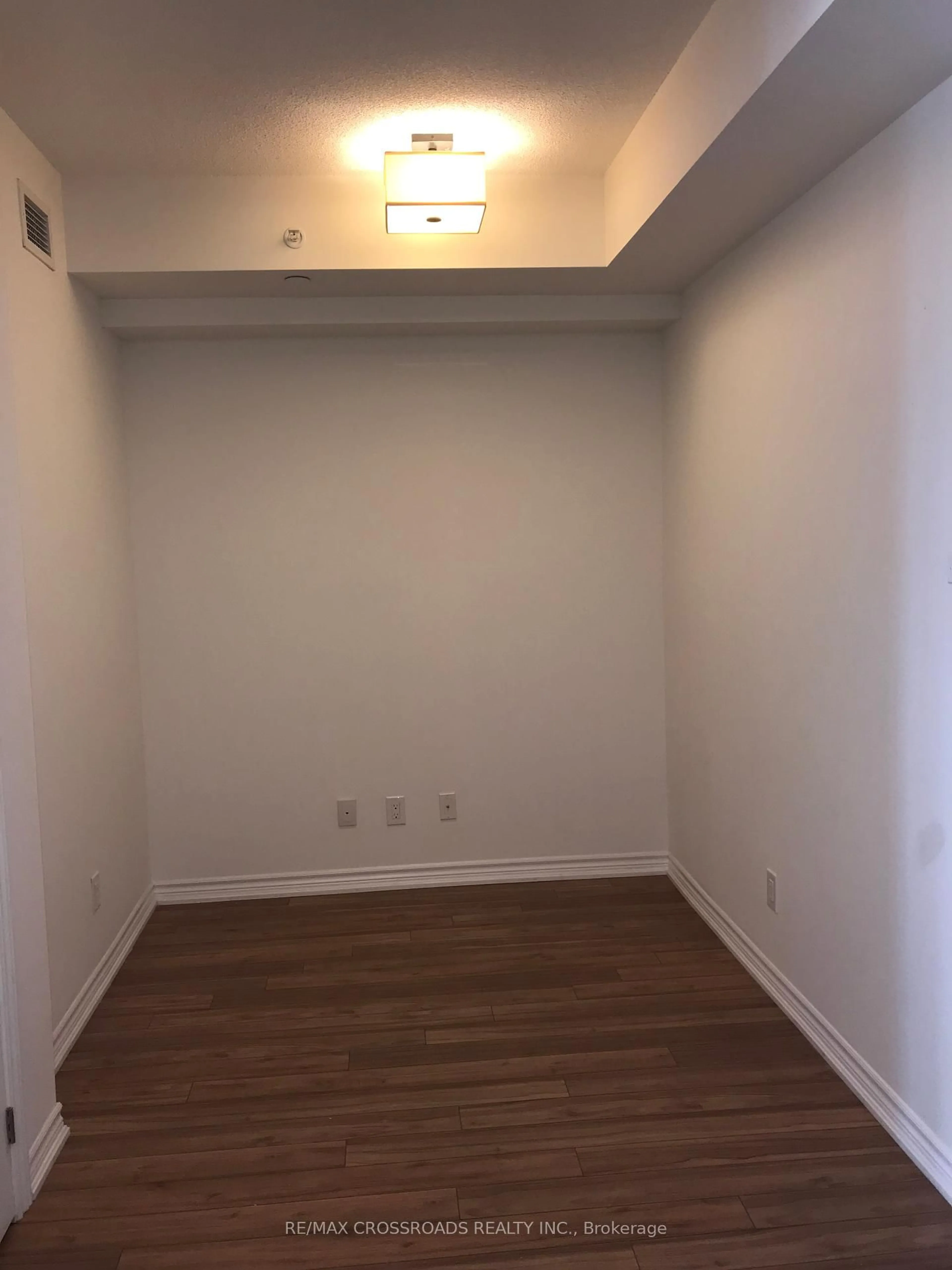 A pic of a room for 8323 Kennedy Rd #911, Markham Ontario L3R 5W7