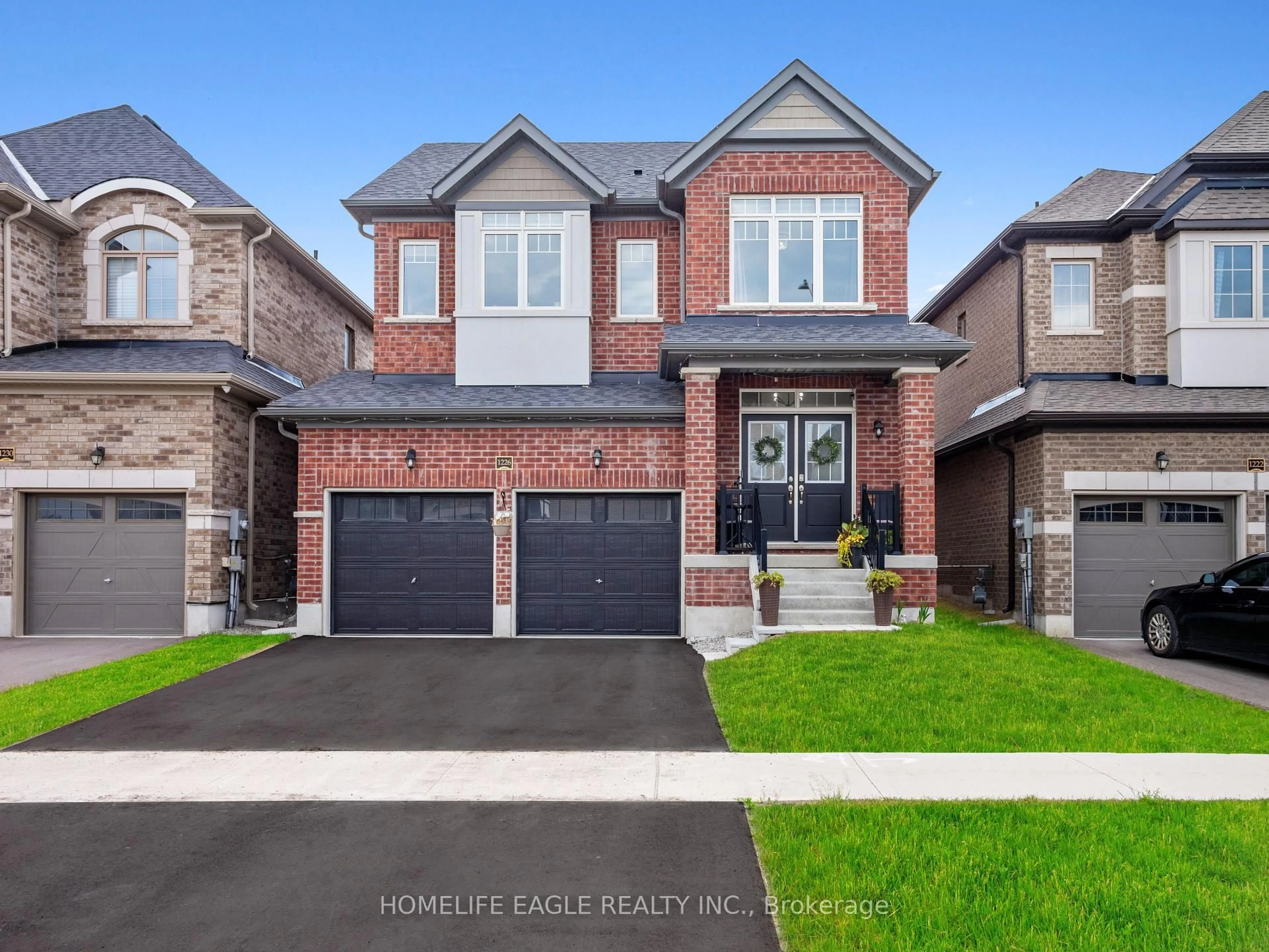 Home with brick exterior material, street for 1226 Corby Way, Innisfil Ontario L9S 0R1